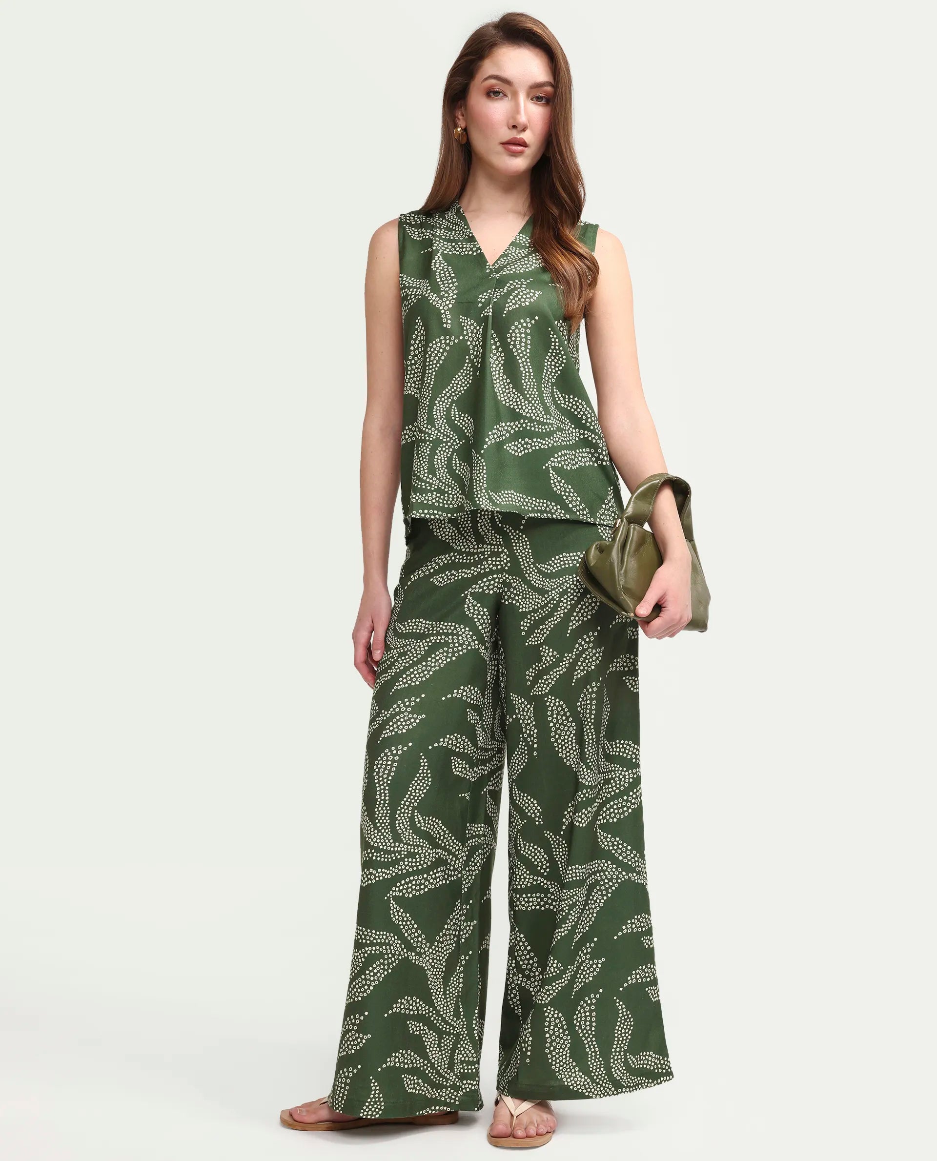 Rareism Women's Vadir-T Olive Polyester Sleeveless Regular Fit Abstract Print Top