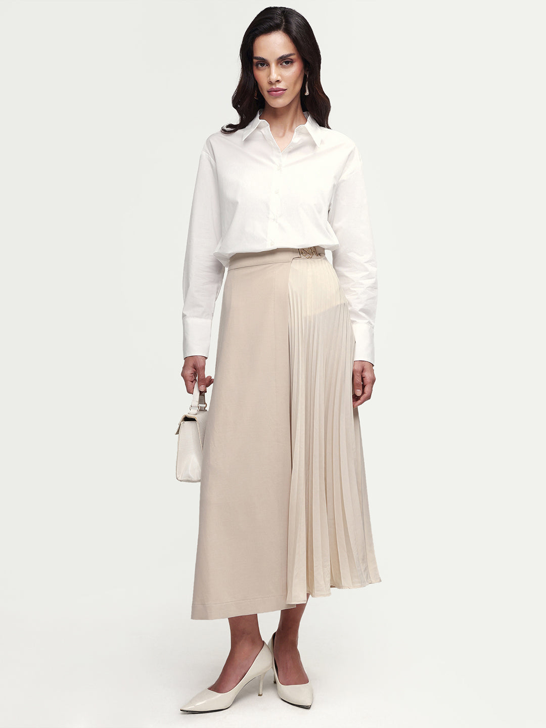 Rareism Women's Mewoki White Cotton Full Sleeve Spread Collar Regular Plain Shirt