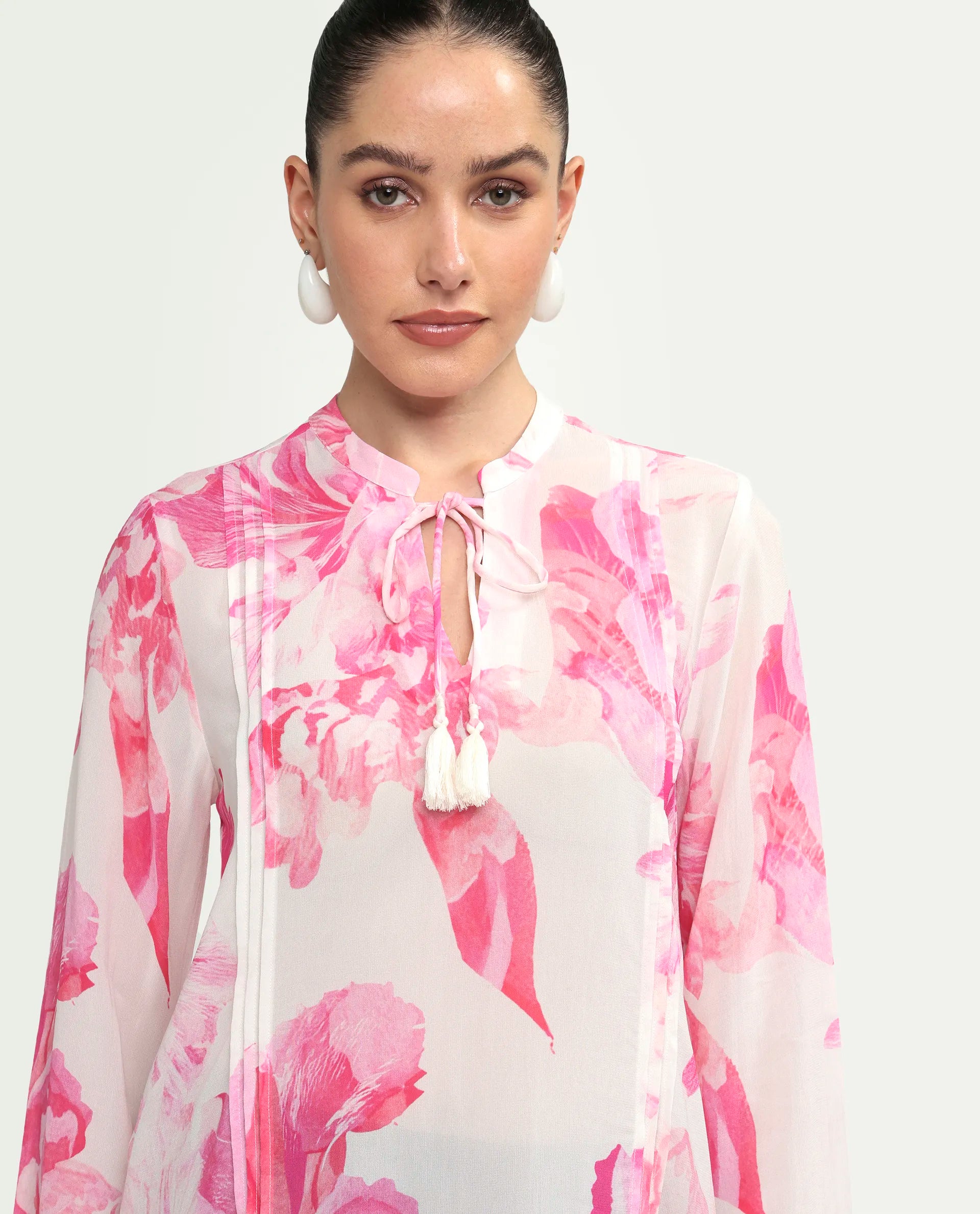 Rareism Women's Mijok Off White Viscose Full Sleeve Tie-Up Regular Floral Print Top