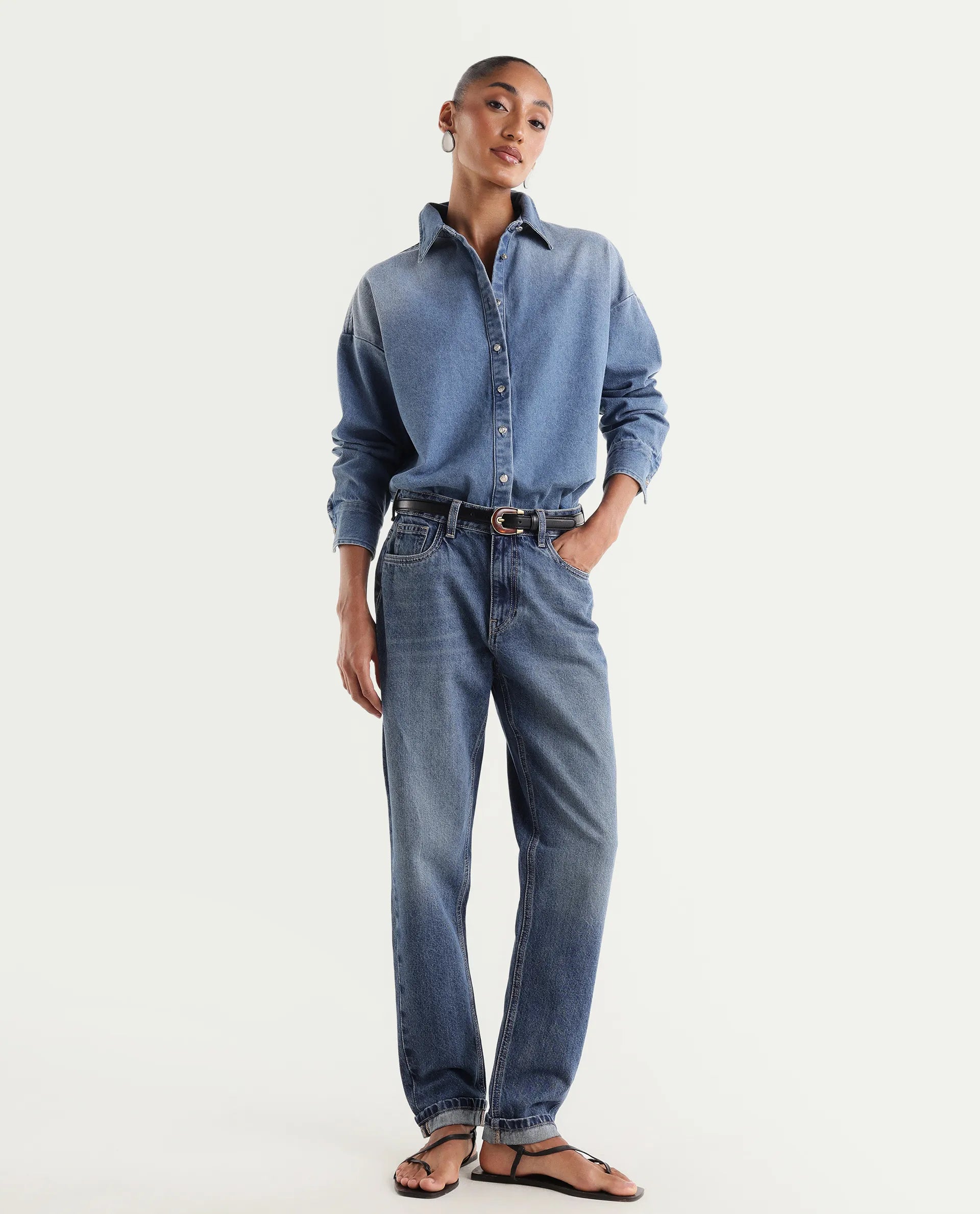 Rareism Women's Momlim Blue Cotton Blend Mom Fit Plain Jeans