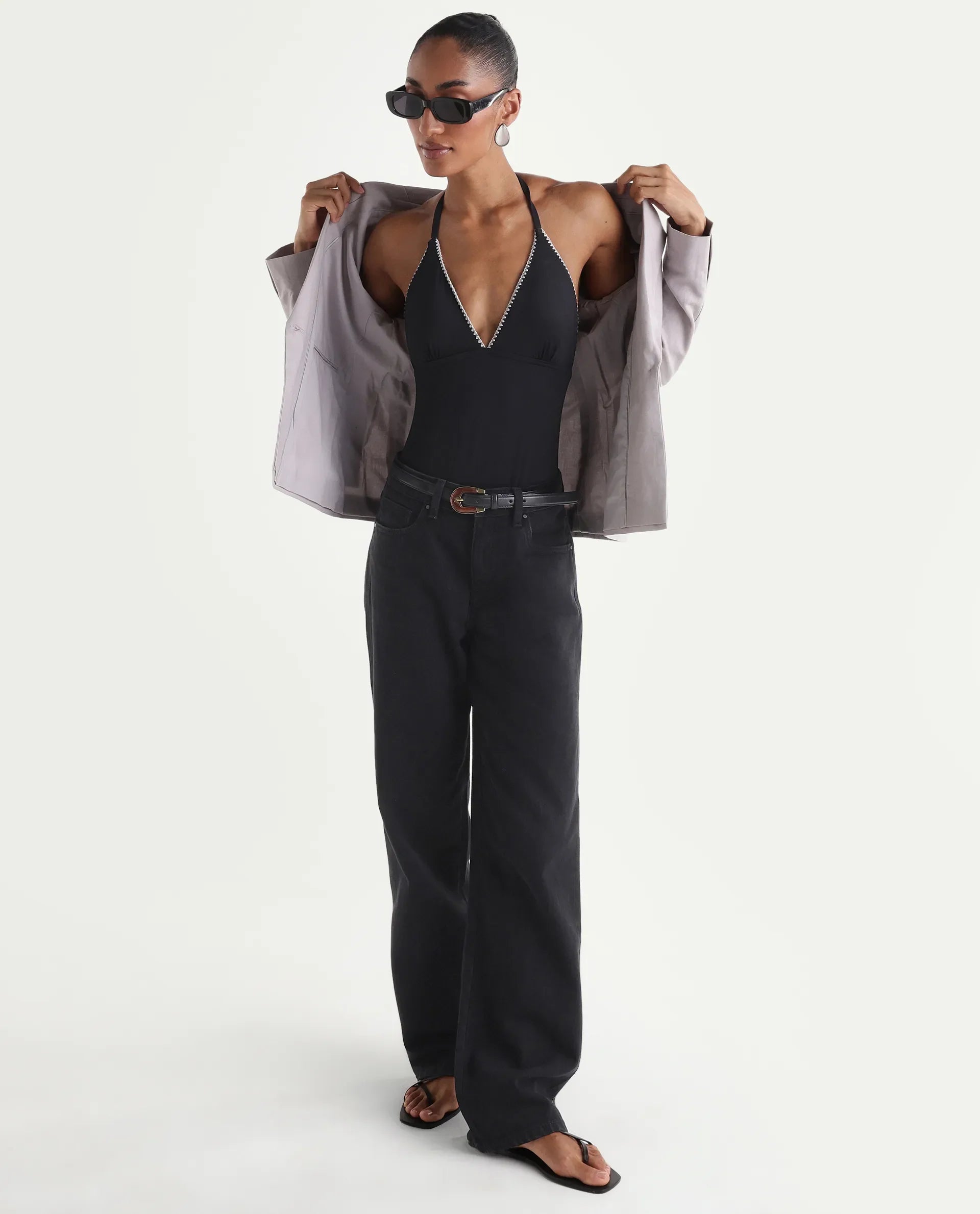 Rareism Women's Regmish Black Cotton Regular Fit Plain Jeans