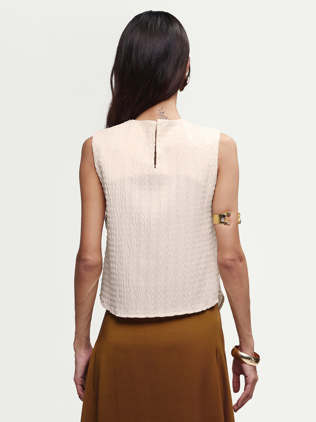 Rareism Women's Roulo-R Beige Polyester Sleeveless Crew Neck Button Relaxed Plain Top