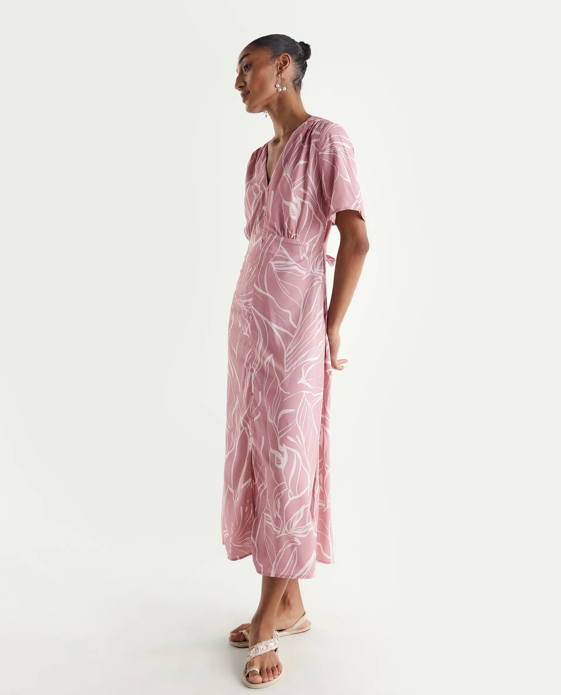 Rareism Women's Vatah Pink Viscose V-Neck A-Line Floral Print Dress