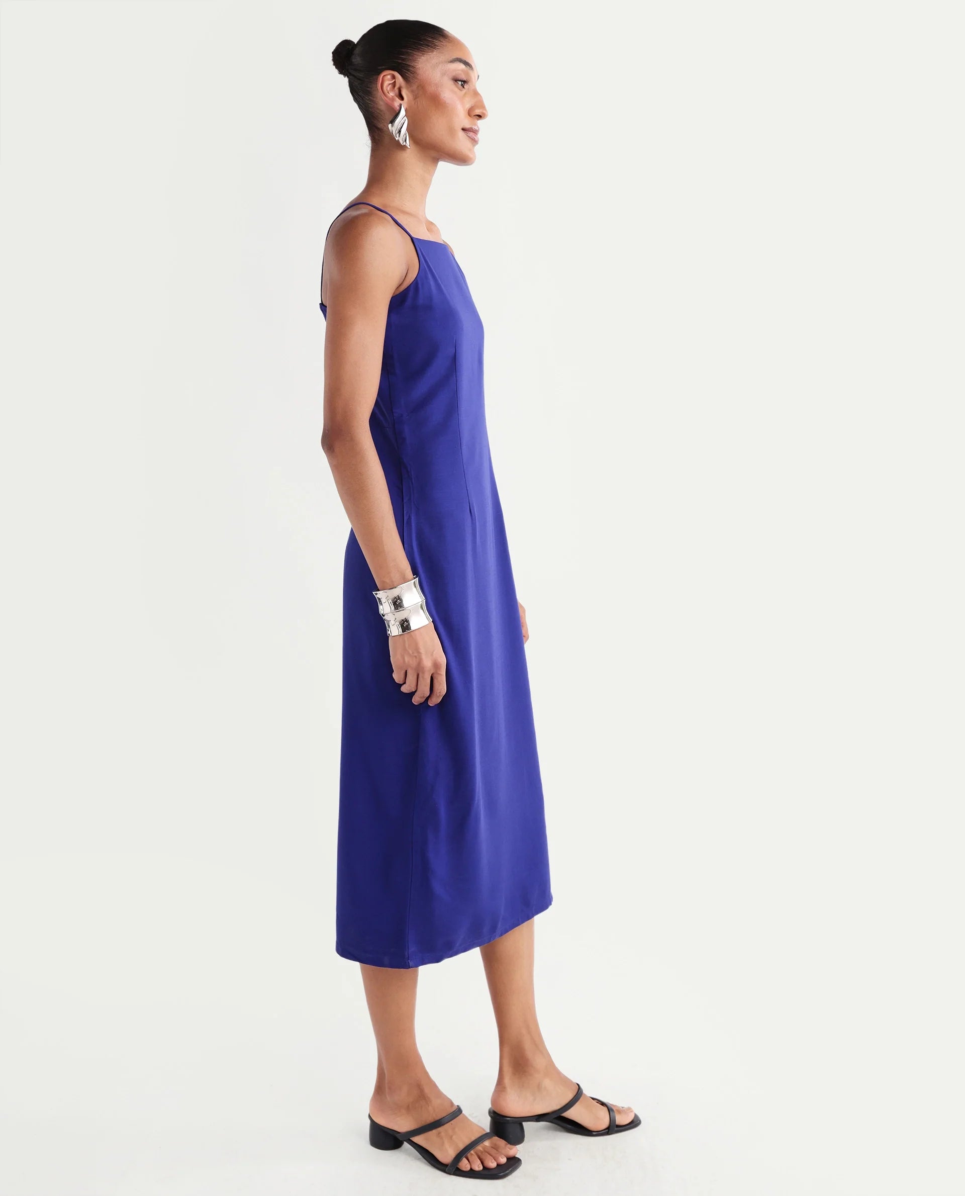 Rareism Women's Kira Navy Viscose Square Neck Fitted Plain Dress