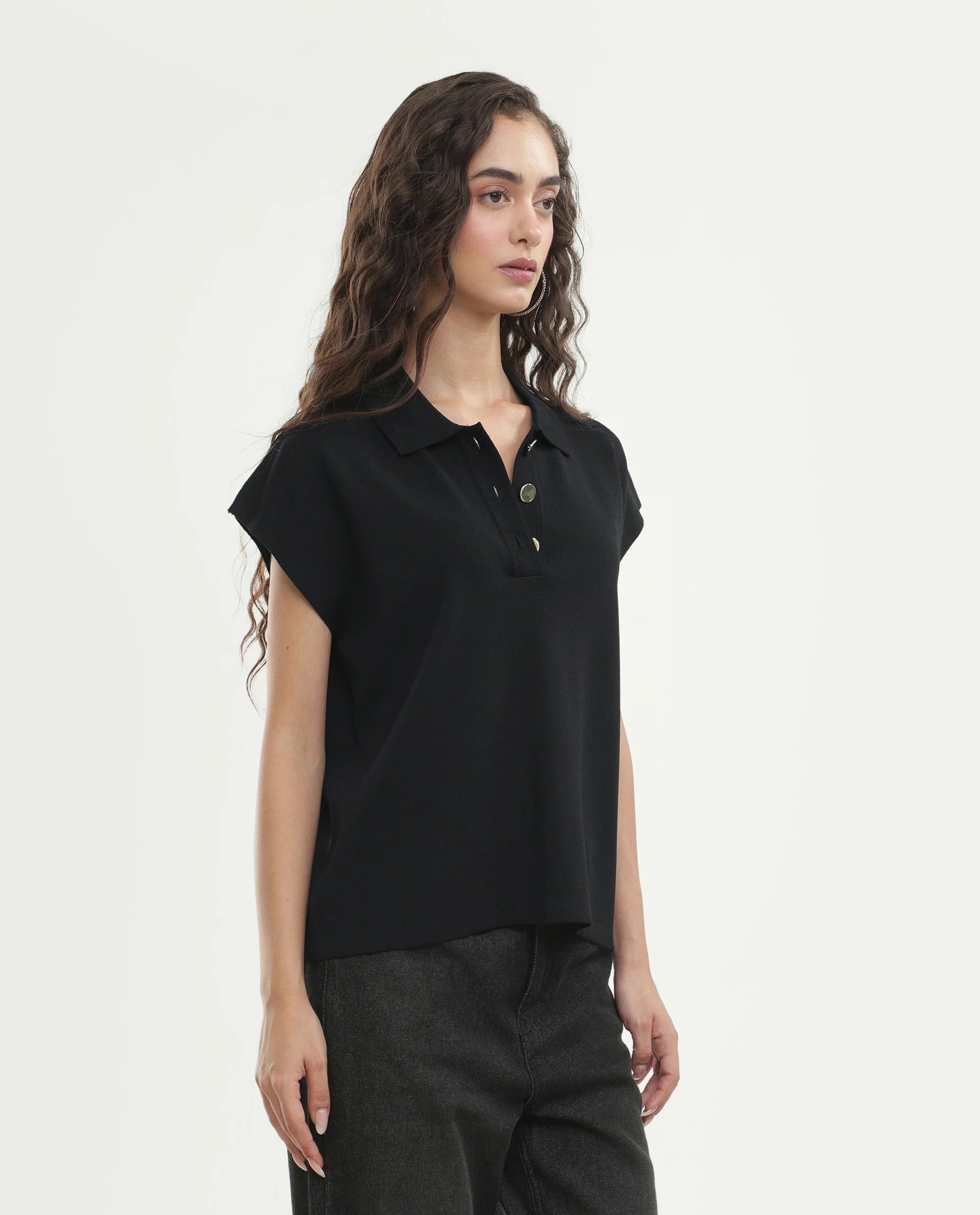 Rareism Women's Prepolaw26 Black Viscose Blend Spread Collar Relaxed Fit Plain Top