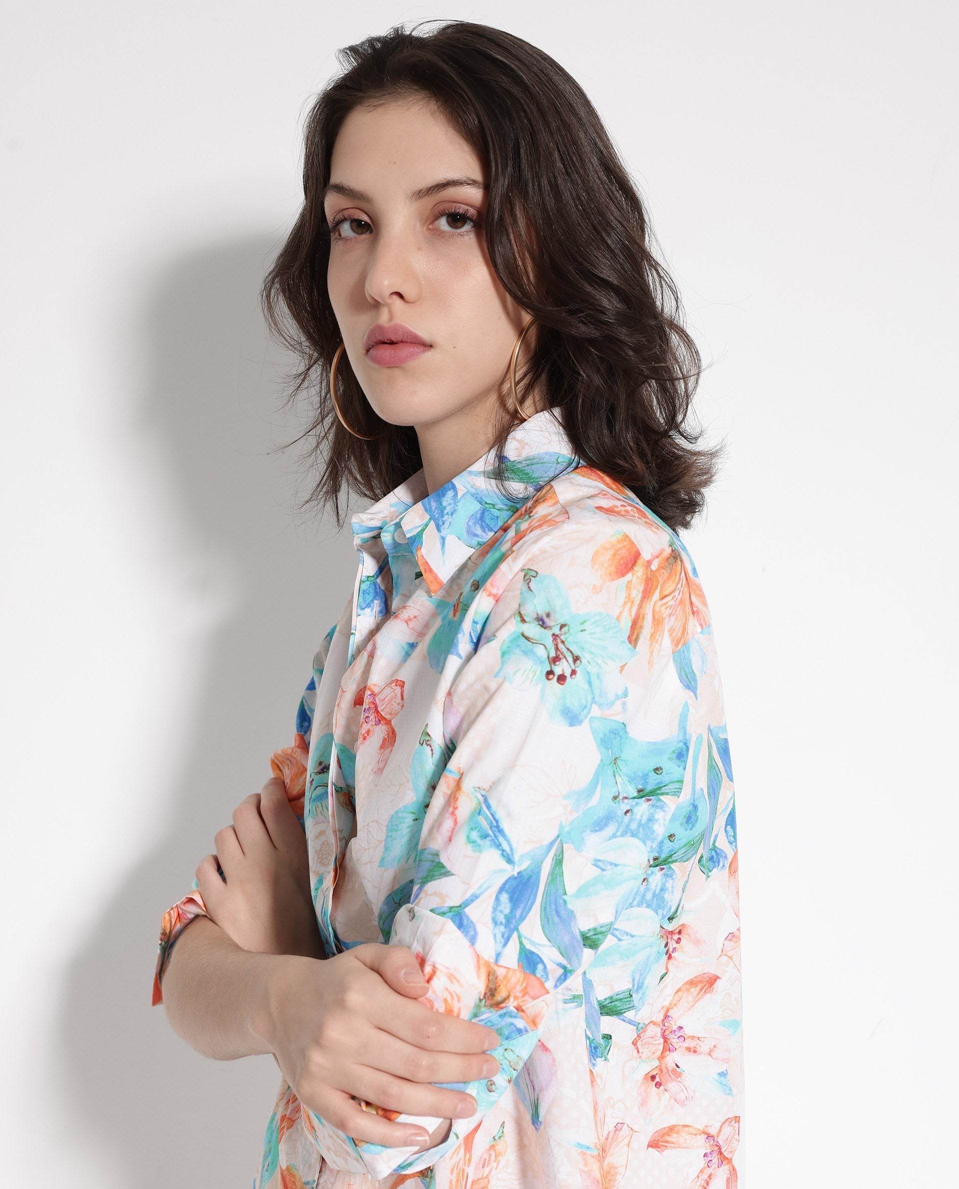 Rareism Women's Abbi Off White Cotton Spread Collar Floral Print Cuffed Sleeve Relaxed Fit Top