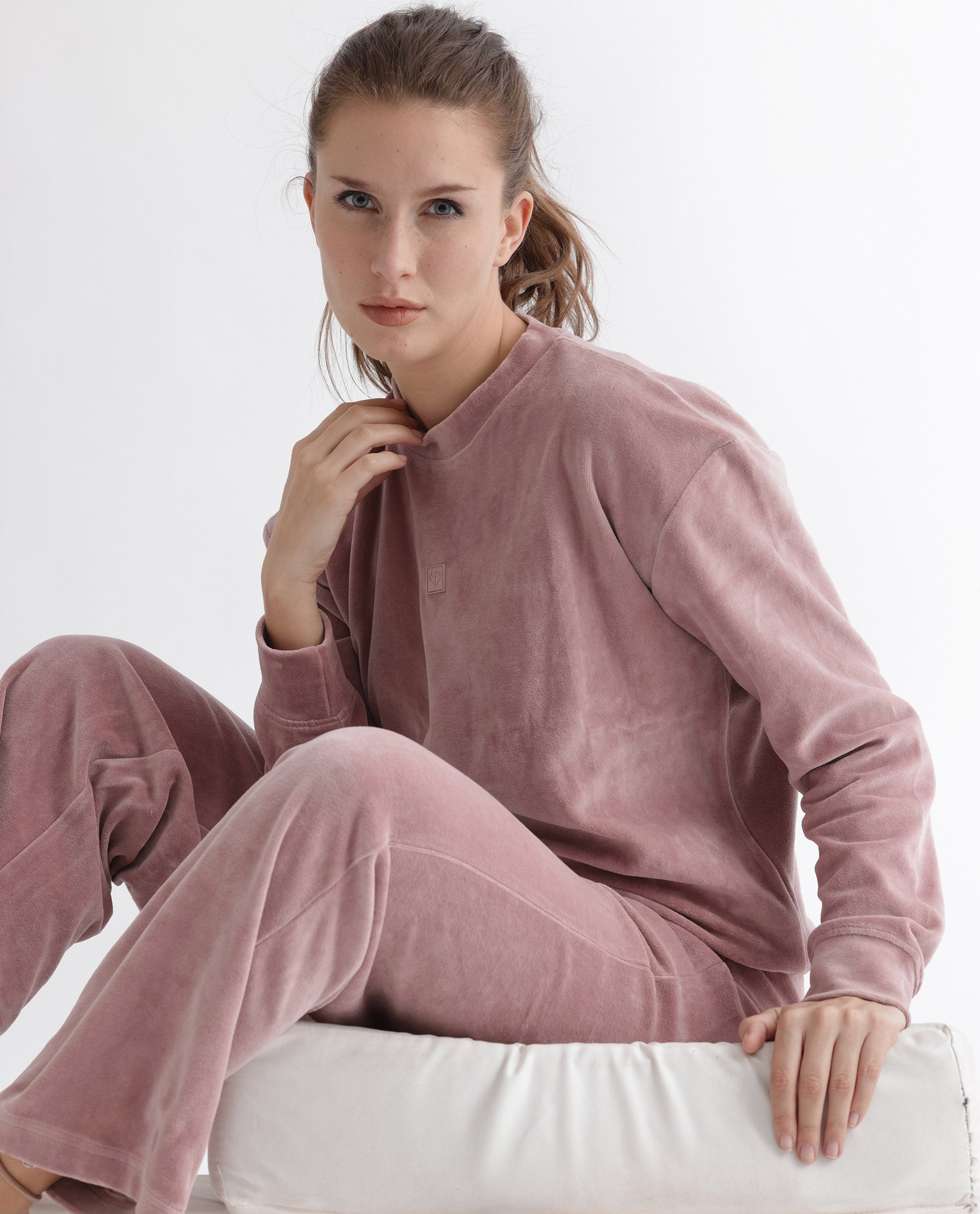 Rareism Women's Micolo Dusky Pink Cotton Blend Crew Neck Graphic Print Cuffed Sleeve Regular Fit Sweatshirt