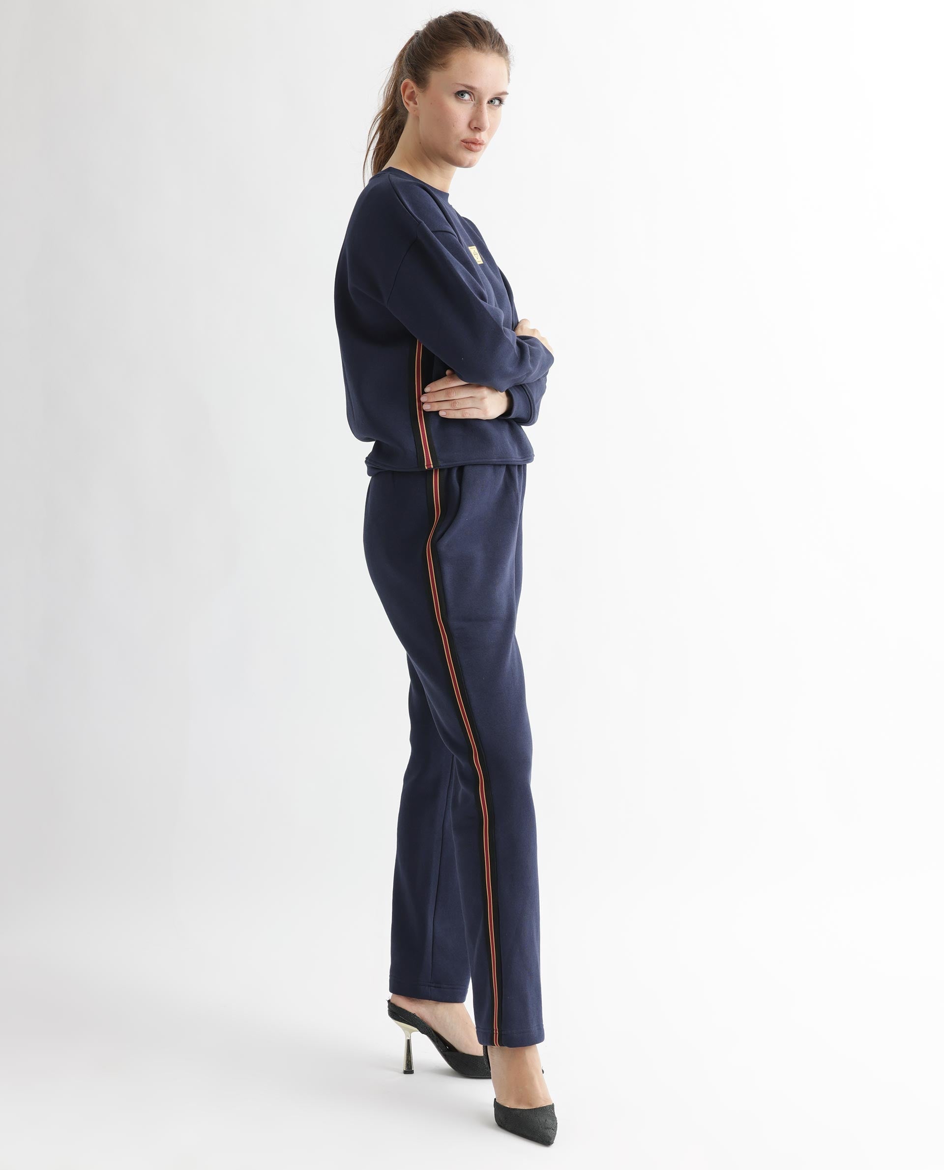 Rareism Articale Women Suzie Navy Poly Cotton Fabric Full Sleeves Cuffed Sleeve Round Neck Relaxed Fit Graphic Print Sweatshirt