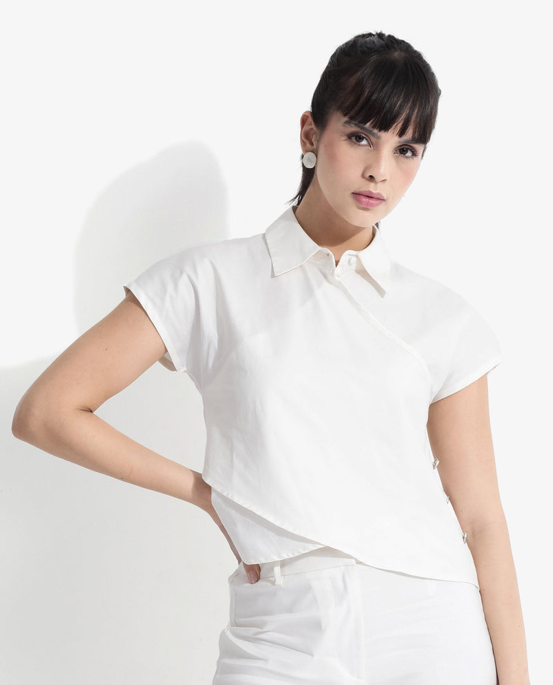 Rareism Women Zuckery White Cotton Poly Fabric Extended Sleeves Collared Neck Zipper Closure Cropped Plain Top