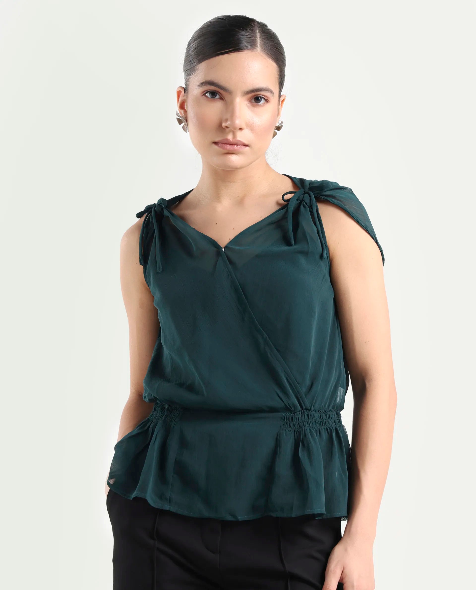 Rareism Women's Belong Green Viscose V-Neck Plain Sleeveless Regular Fit Top