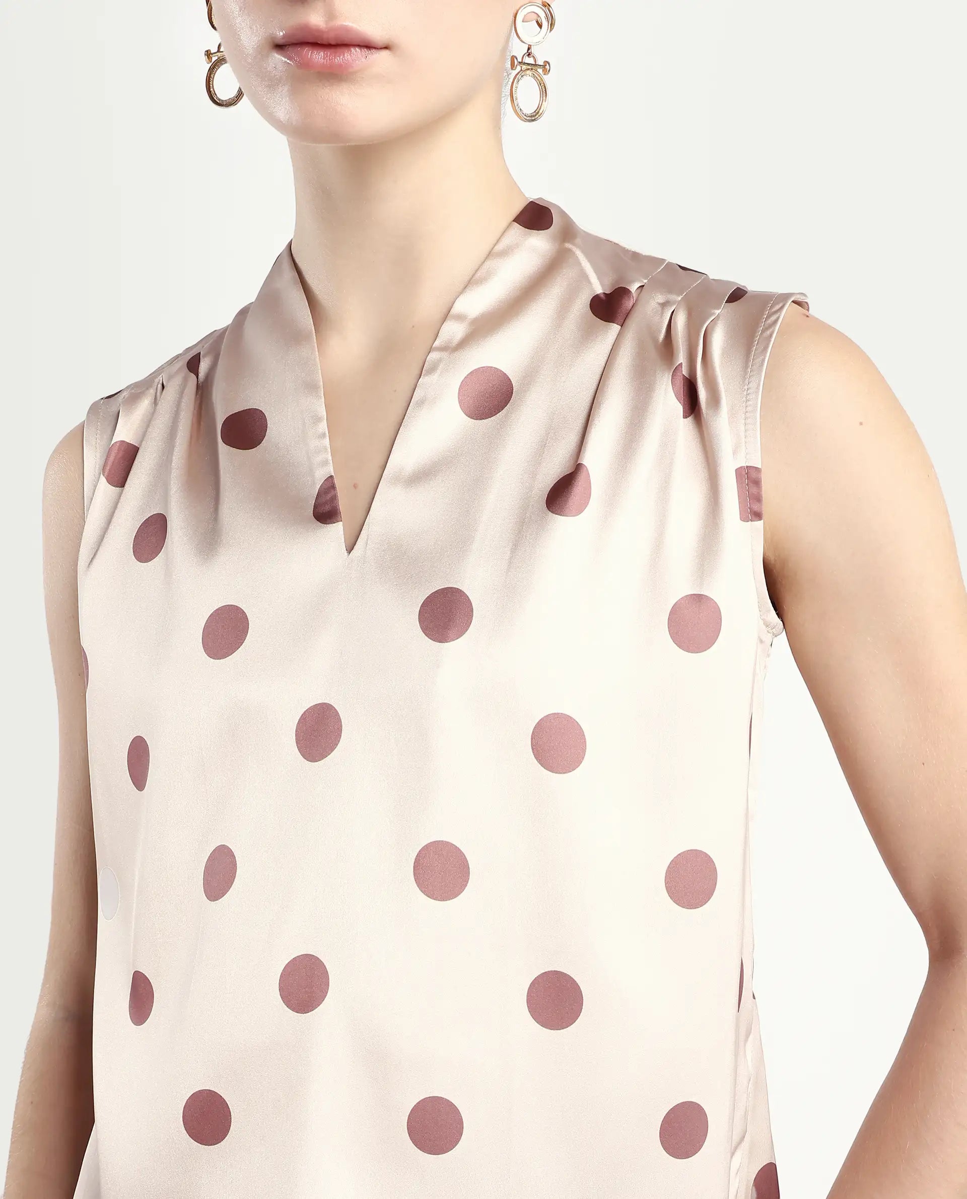 Rareism Women's Berdo-T Beige Polyester V-Neck Polka Print Sleeveless Regular Fit Top
