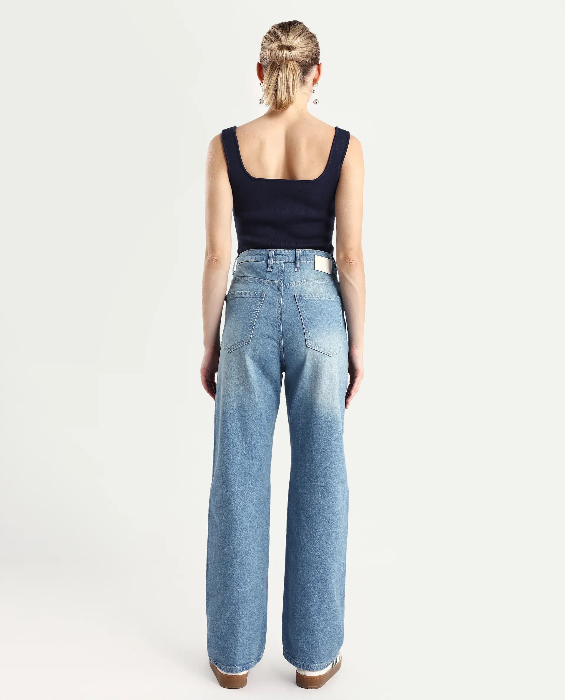 Rareism Women's Beuk Light Blue Cotton Blend Plain Ankle Length Smart Straight Fit Jeans