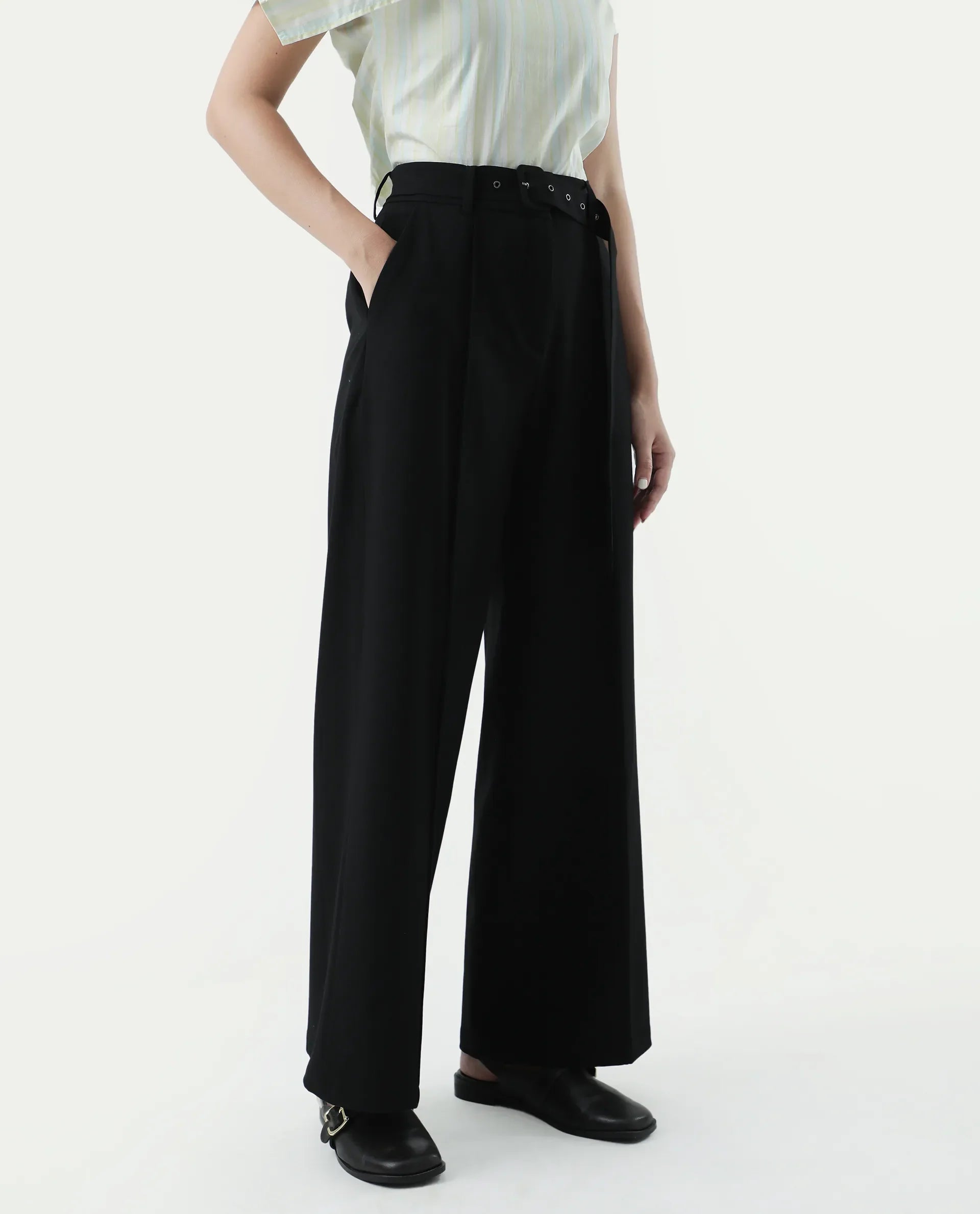 Rareism Women's Bhakil Black Polyester Blend Plain Ankle Length Straight Fit Trouser