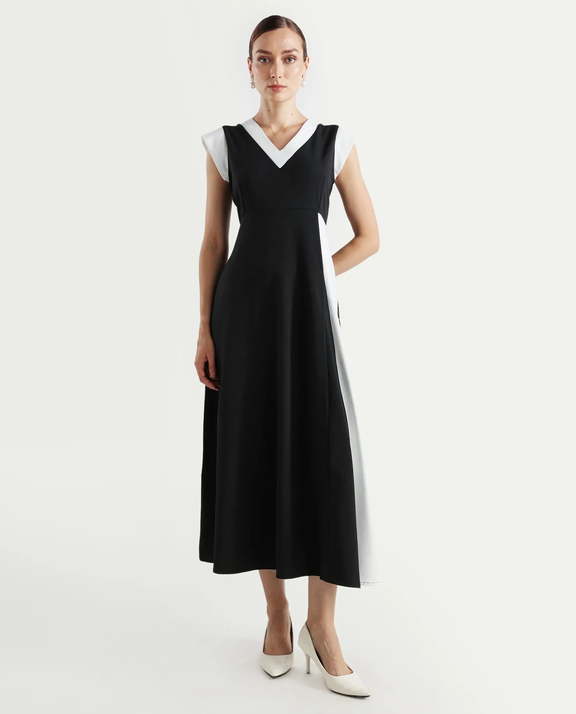 Rareism Women's Bhinua Black Twill V-Neck Plain Ruffled Sleeve Maxi Straight Fit Dress
