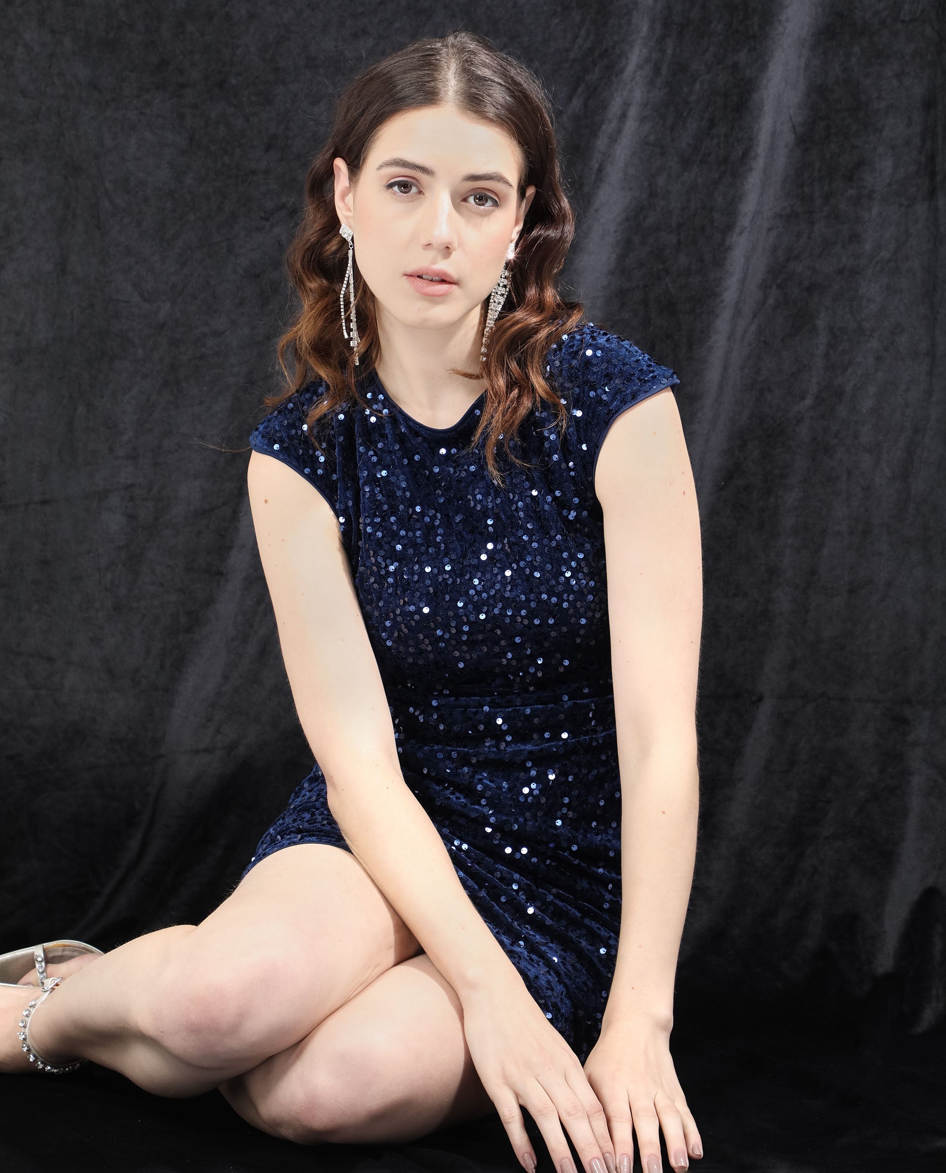 Rareism Women Briar Sheen Blue Round Neck Sleeveless Sequin Bodycon Party Mini Dress