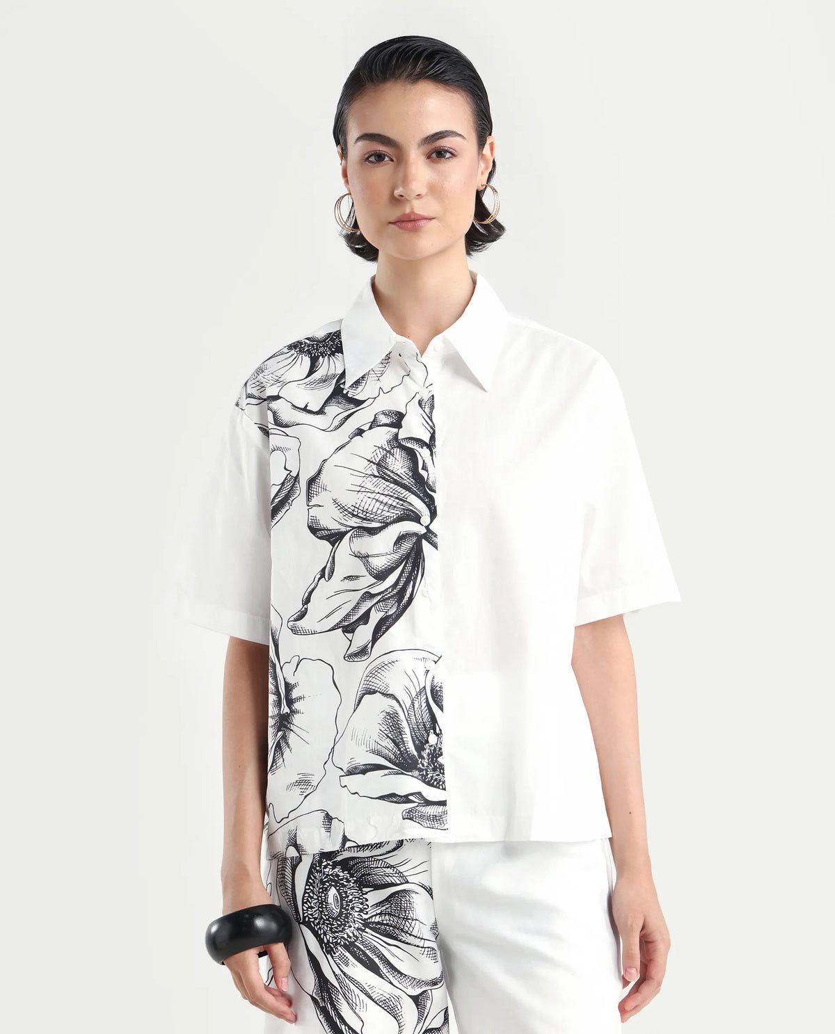 Rareism Women's Byvul White Cotton Spread Collar Floral Print Boxy Fit Shirt