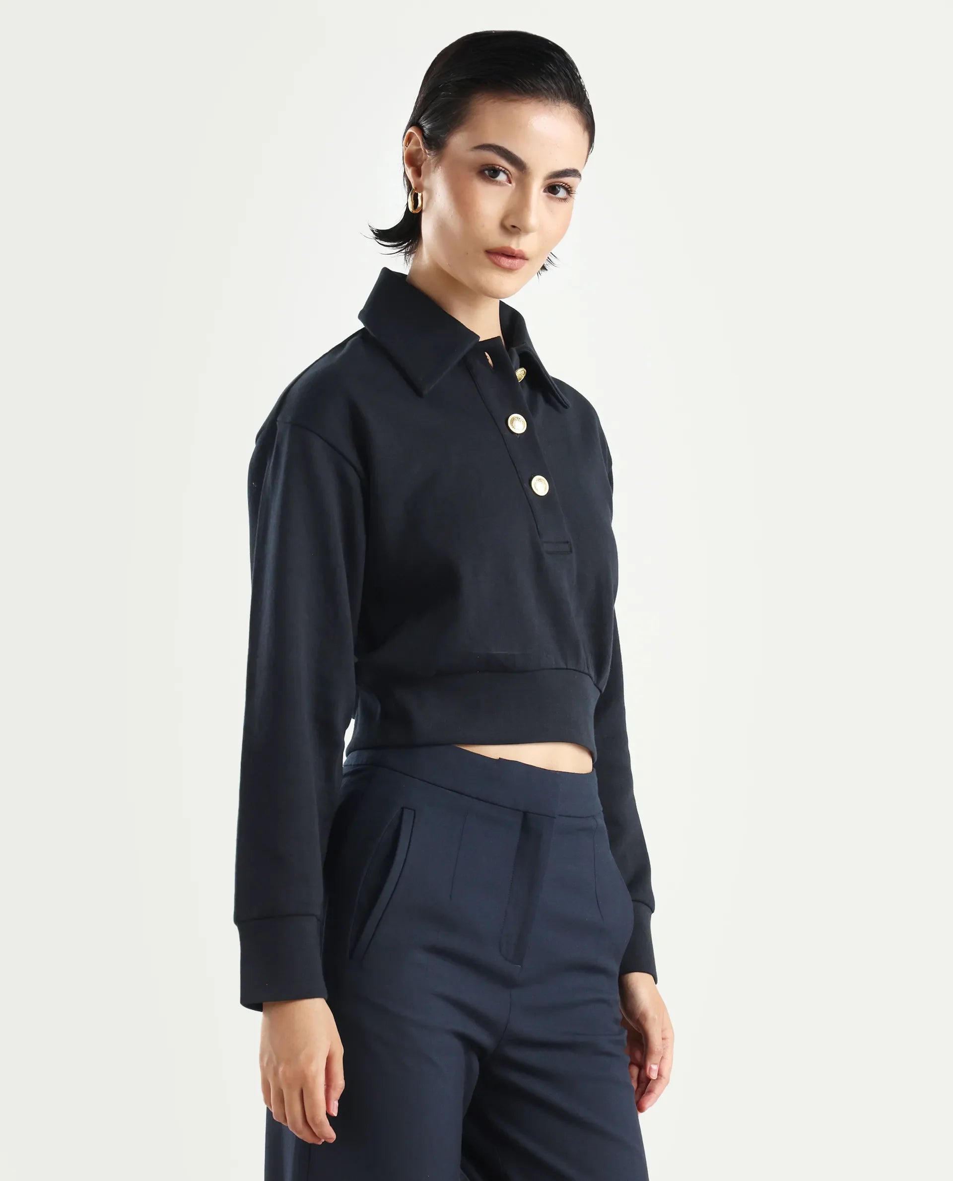 Rareism Women's Celtik Black Cotton Blend Drop Collar Plain Crop Relaxed Fit Sweatshirt