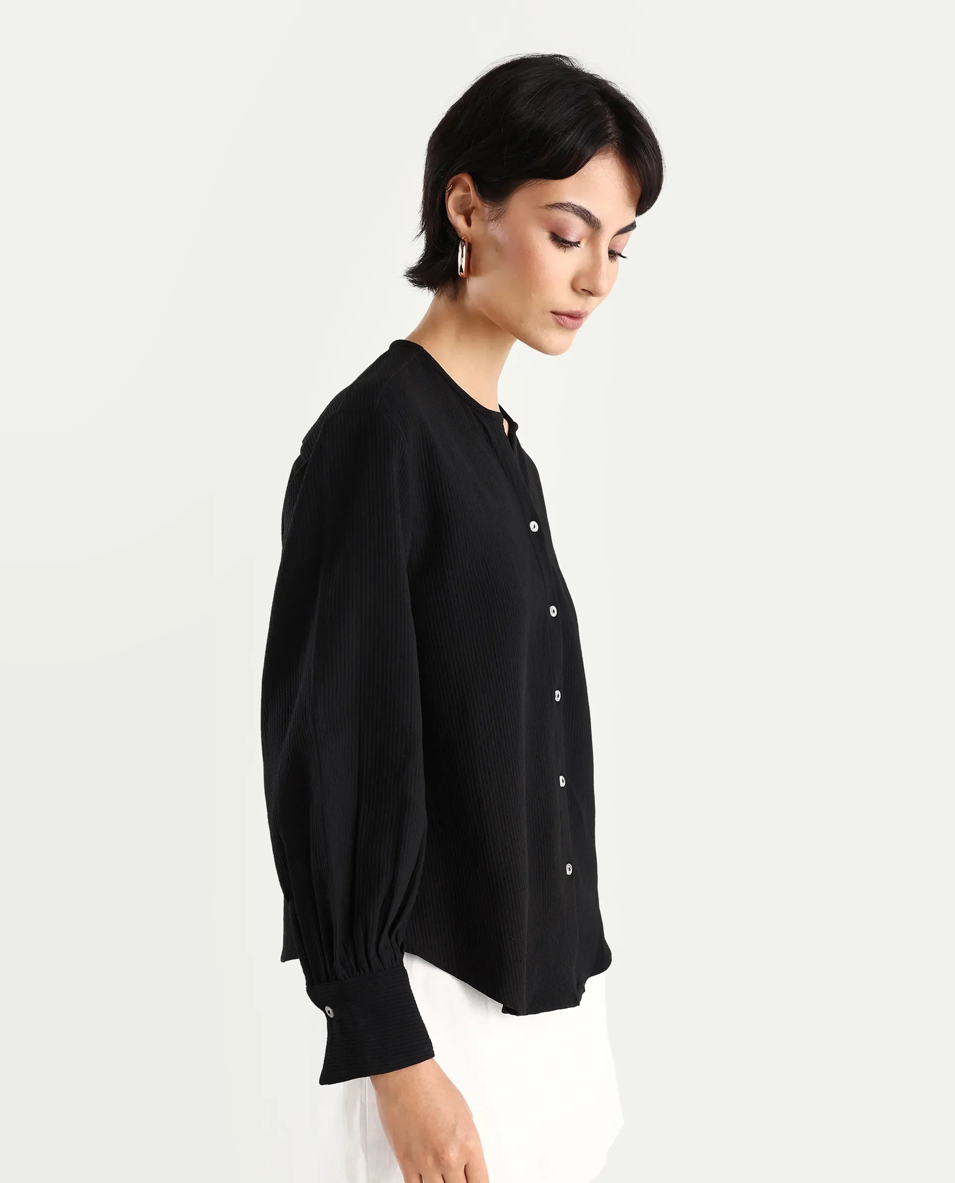 Rareism Women's Chantrey Black Cotton Crew Neck Plain Cuffed Sleeve Regular Fit Top