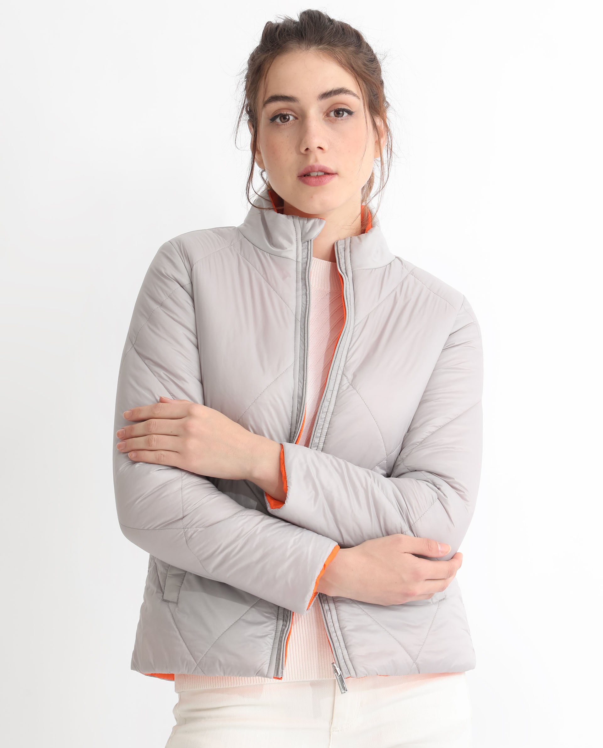 White Zipper Full Sleeves Ladies Designer Jacket, Age Group : Adults, Size  : M, XL at Rs 500 / Piece in Ludhiana