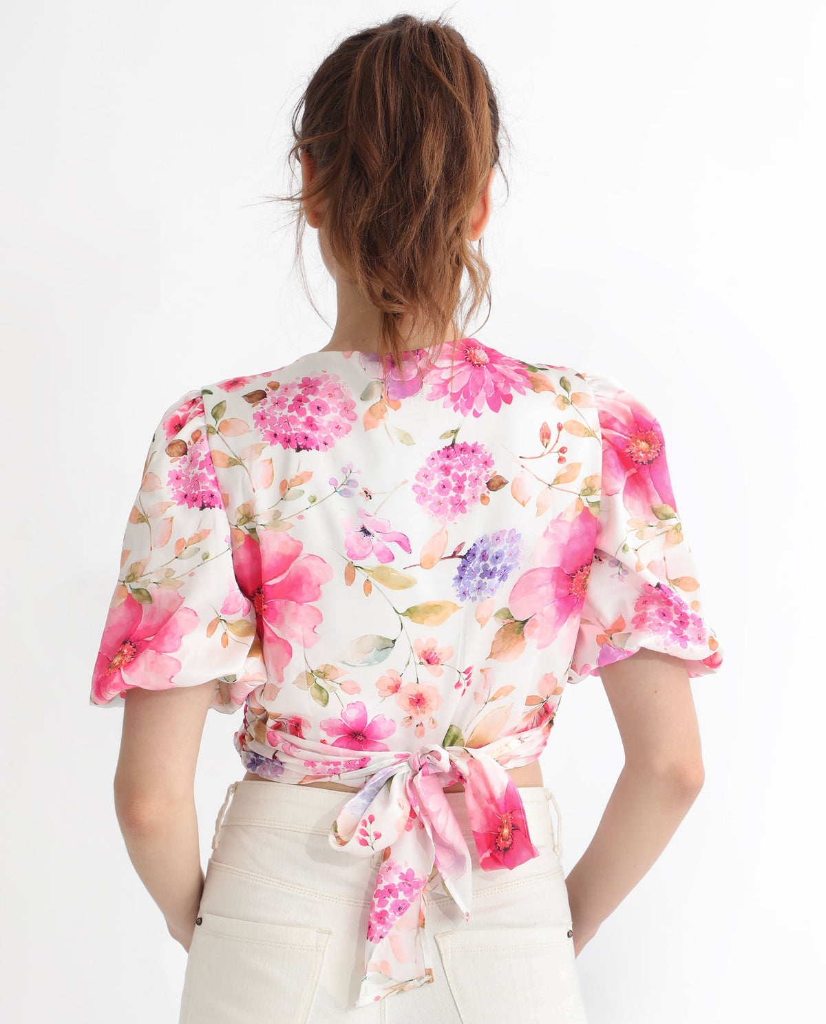 Rareism Women Dackio White Polyester Fabric Short Sleeves Tie-Up Closure V-Neck Balloon Sleeve Relaxed Fit Floral Print Cropped Top