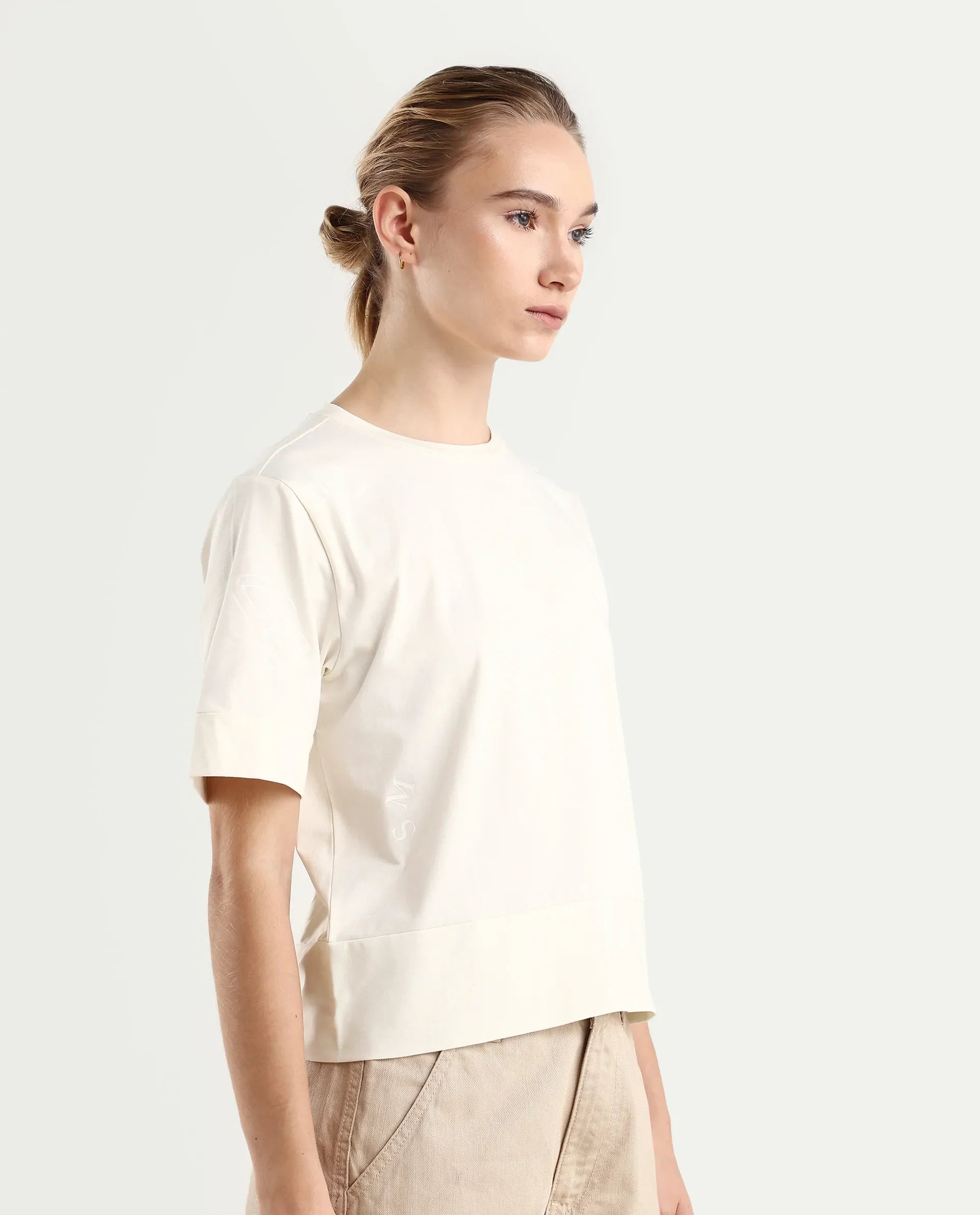 Rareism Women's Dandi Off White Cotton Blend Crew Neck Graphic Print Regular Fit T-Shirt