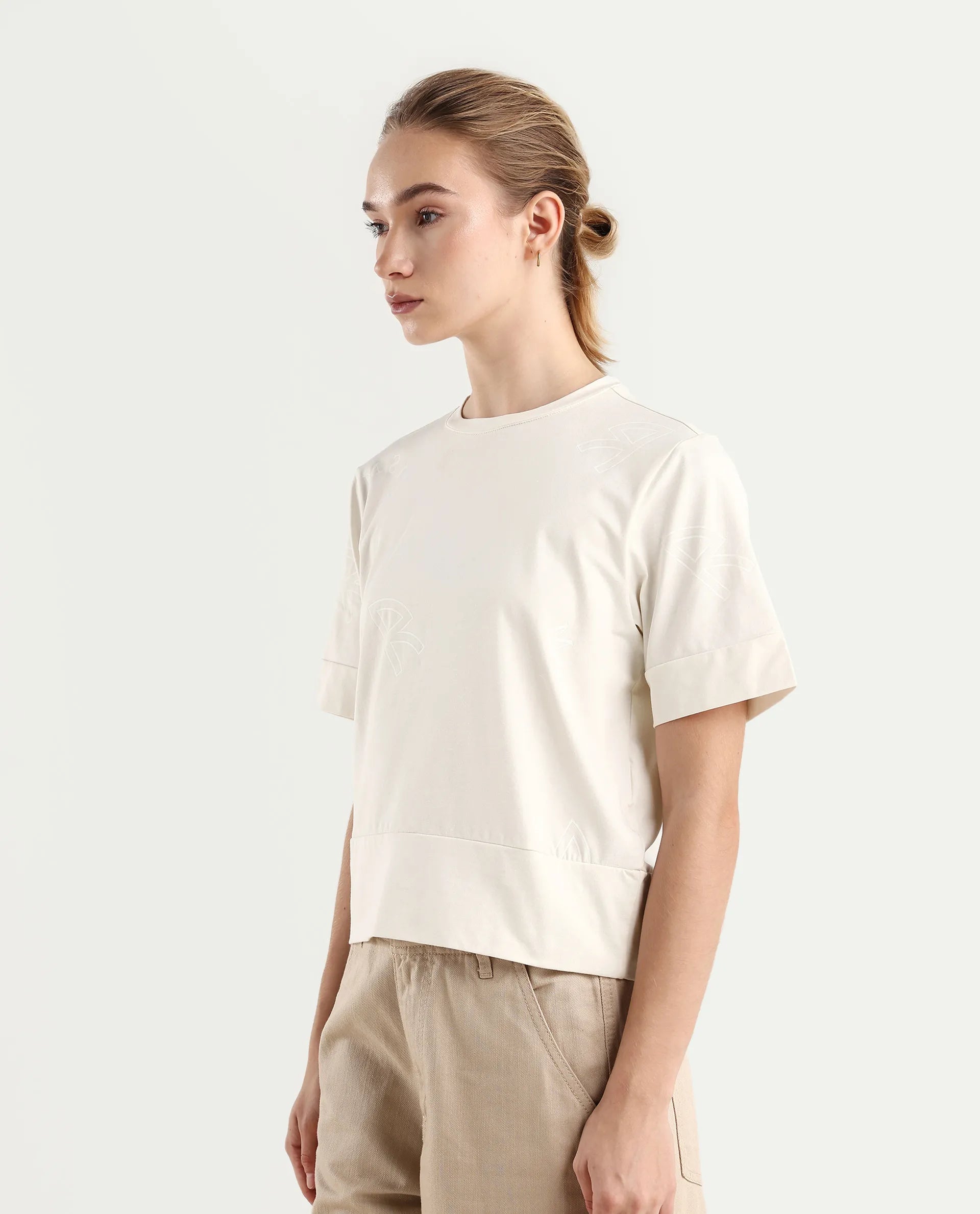 Rareism Women's Dandi Off White Cotton Blend Crew Neck Graphic Print Regular Fit T-Shirt