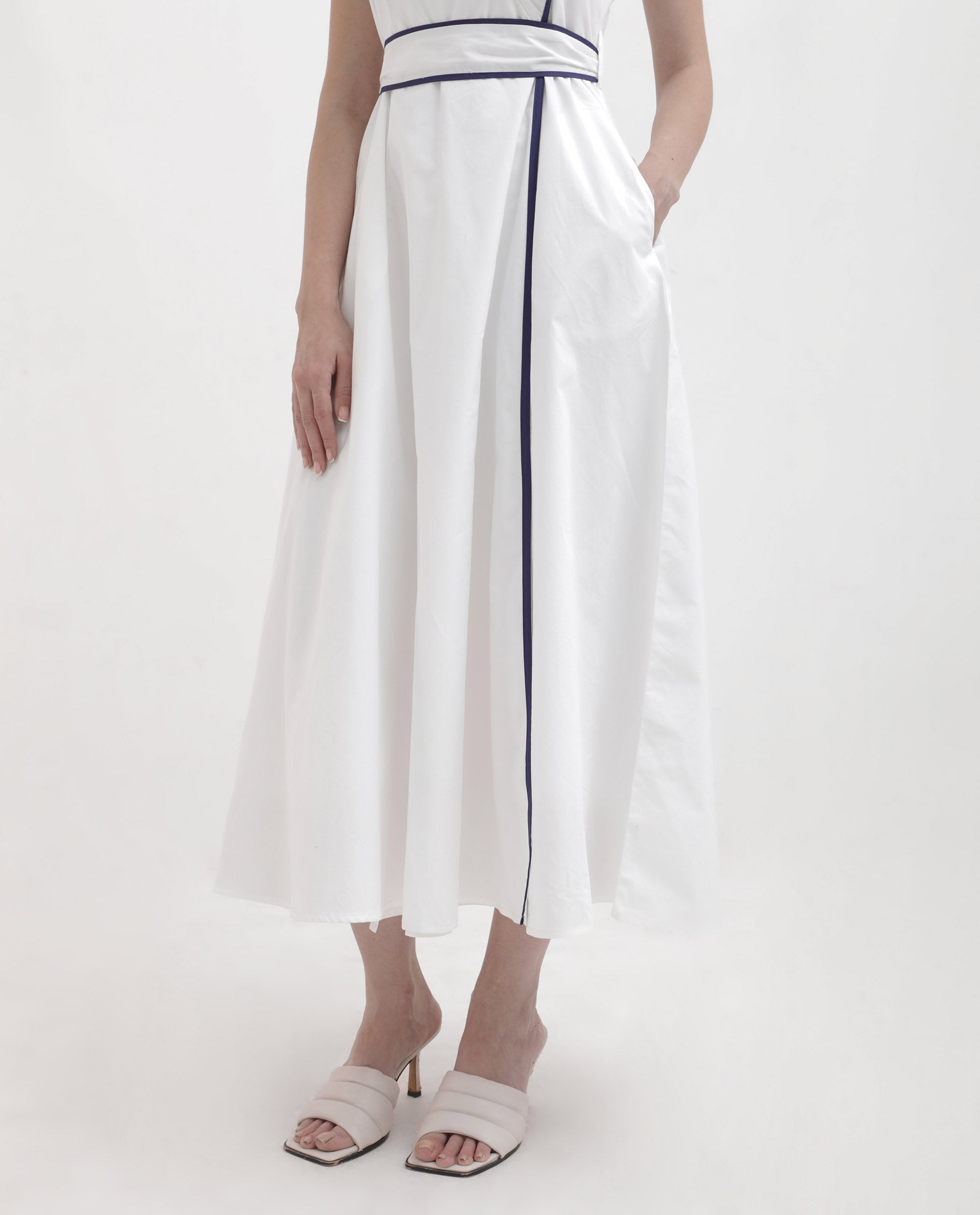 Rareism Women Demono White Cotton Fabric Sleeveless Collared Neck Solid Longline Dress