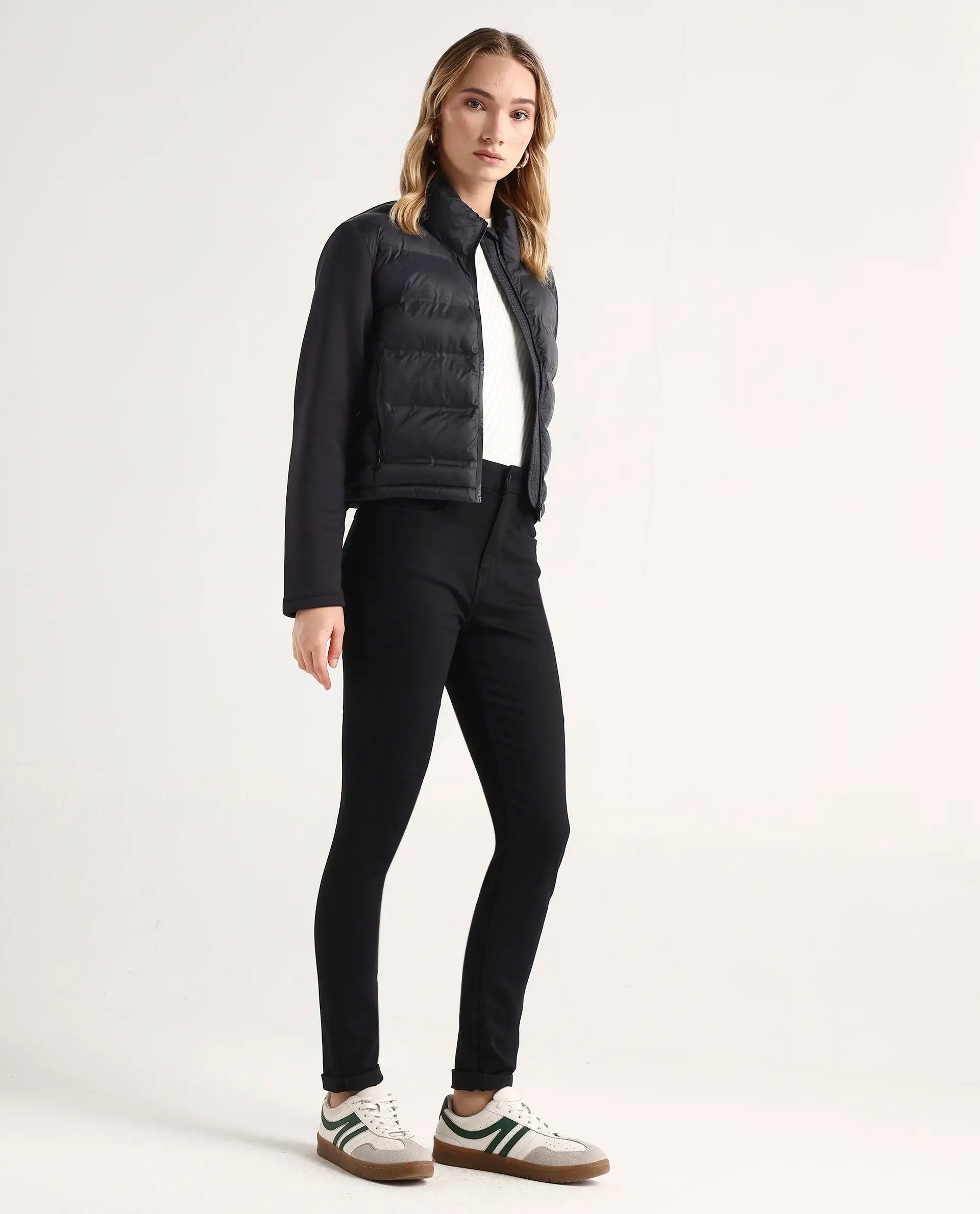 Rareism Women's Dengo Black Cotton Blend Skinny Plain Jeans