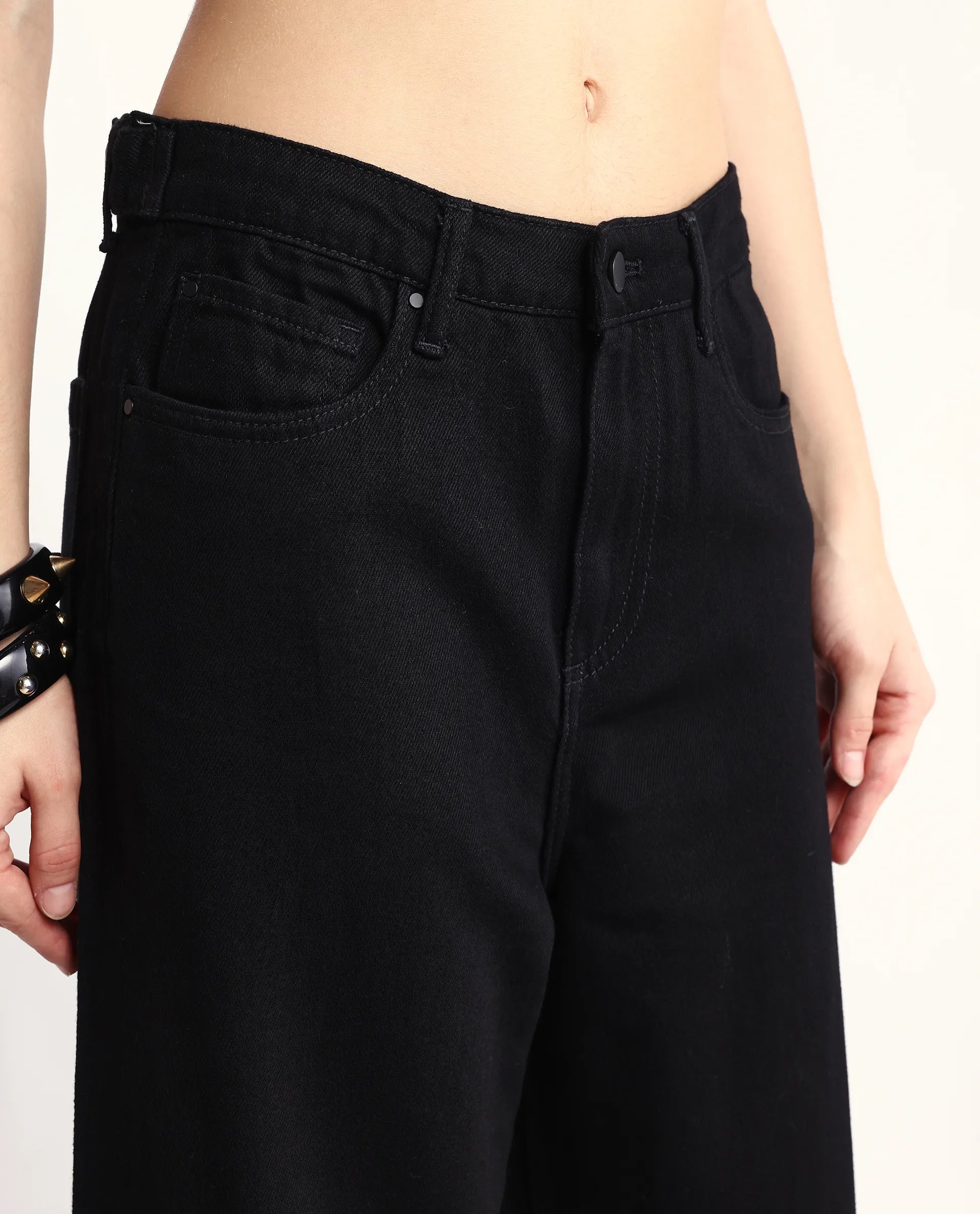 Rareism Women's Denik Black Cotton Wide Plain Jeans