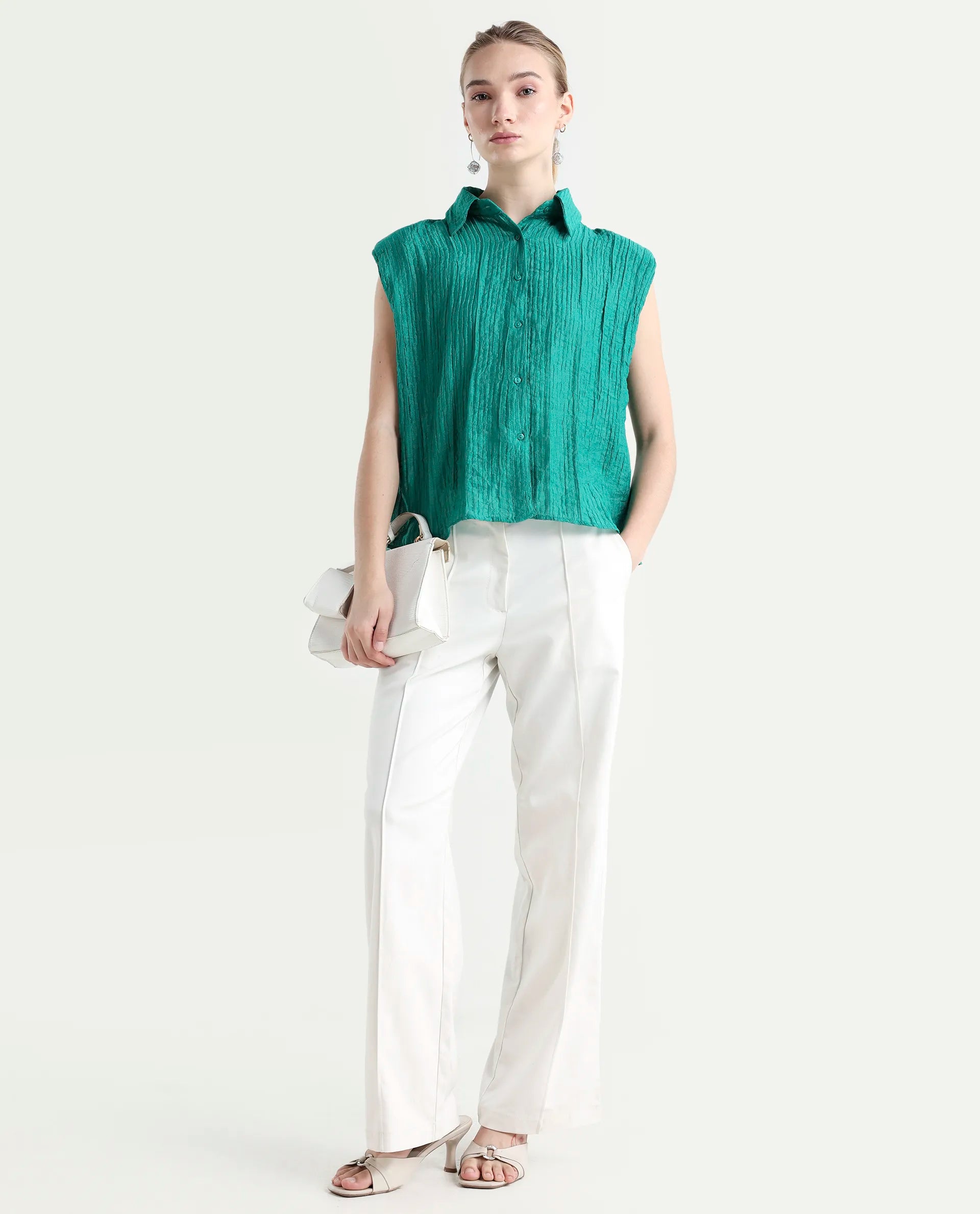 Rareism Women's Drummy Green Rayon Drop Collar Plain Sleeveless Regular Fit Top