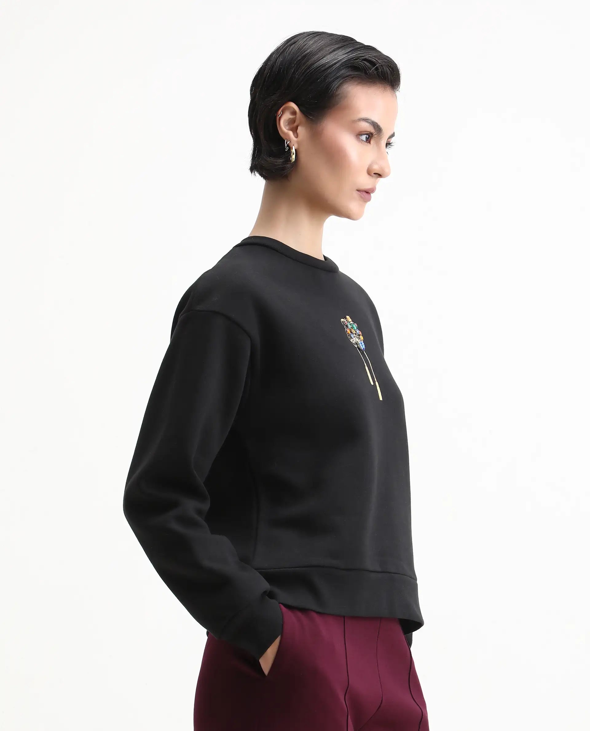 Rareism Women's Duth Black Cotton Blend Crew Neck Regular Fit Printed Sweatshirt