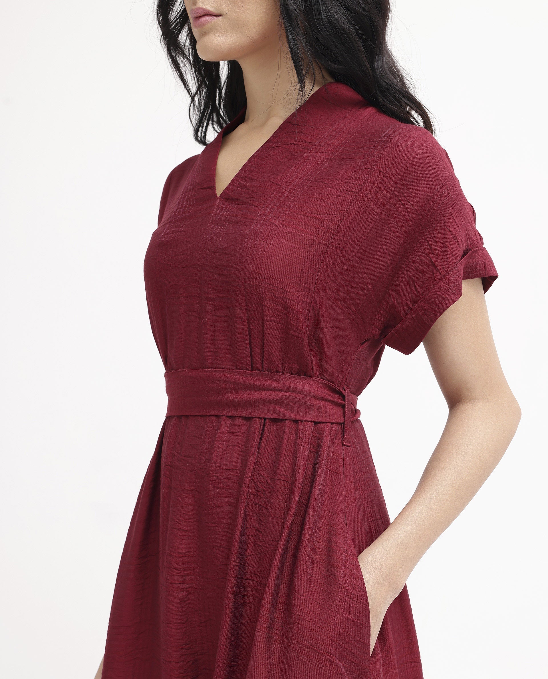 Rareism Women Ehlum Red Extended Sleeves V-Neck A-Line Midi Plain Dress