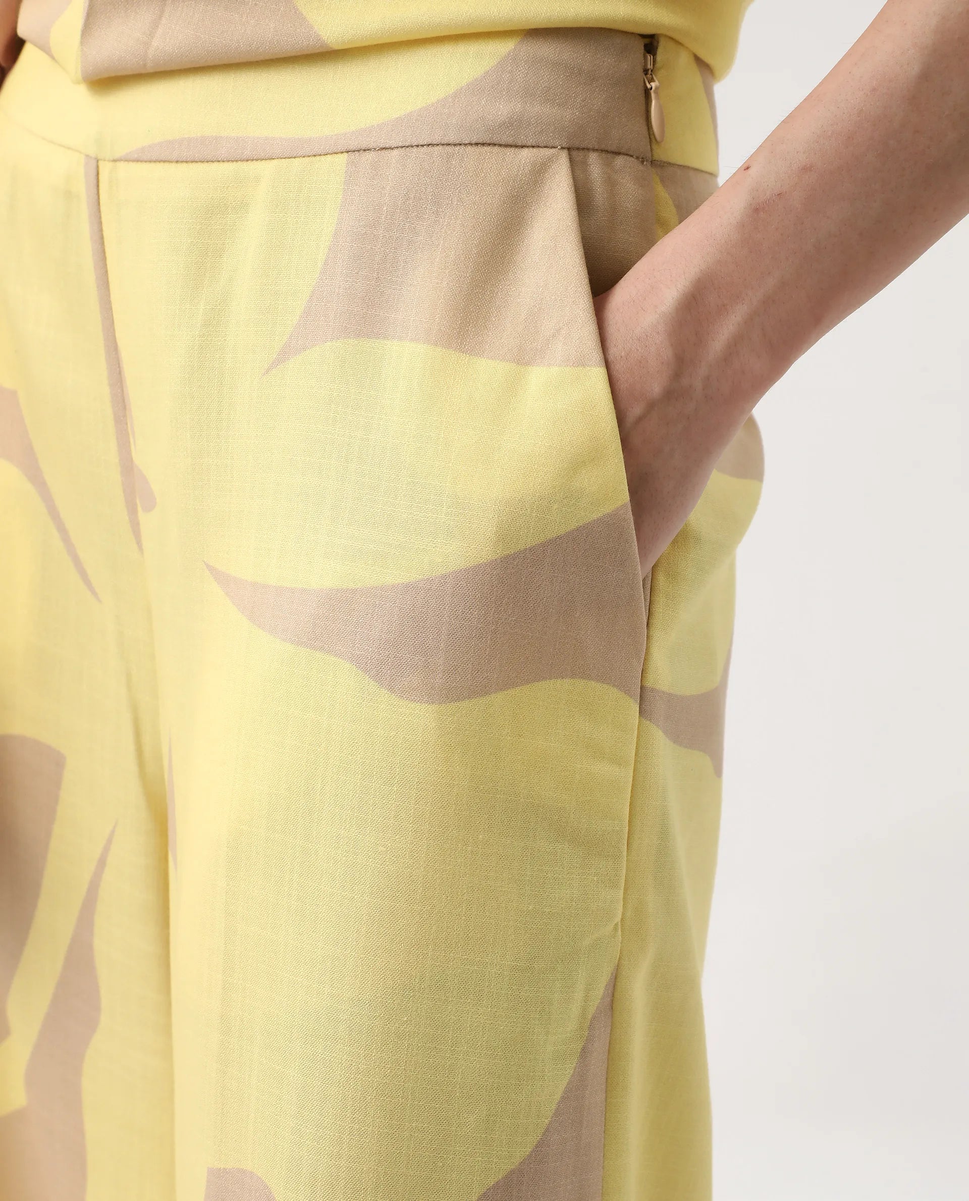 Rareism Women's Elana B Multi Polyester Wide Ankle Length Printed Trouser