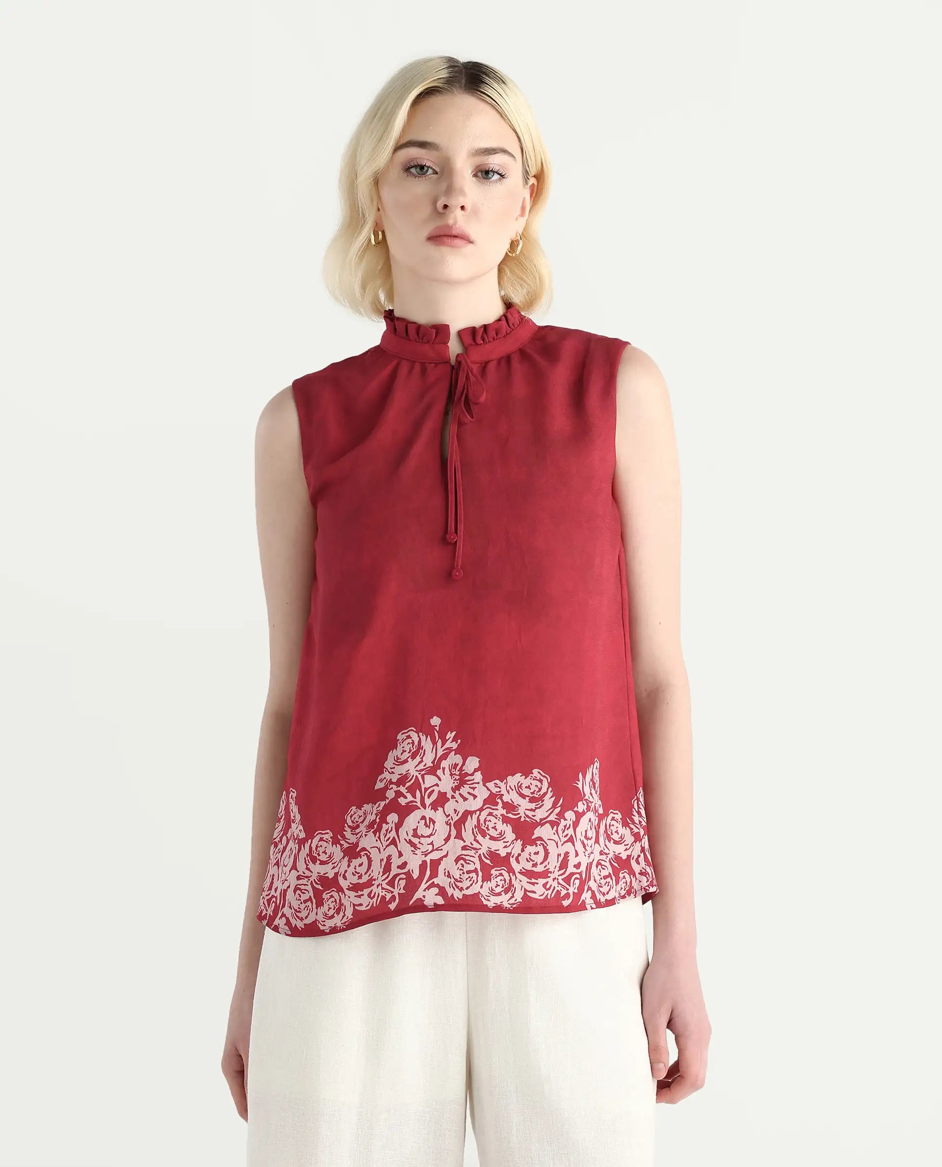 Rareism Women's Elfin Red Polyester Sleeveless Mandarin Collar Regular Fit Top