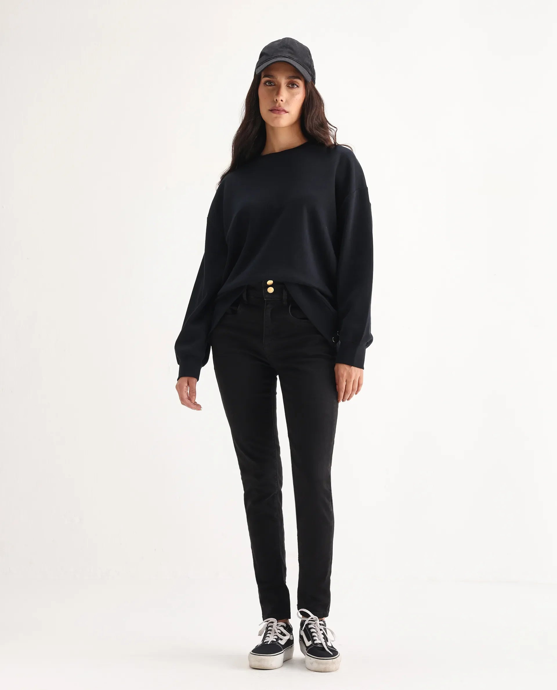 Rareism Women's Emerald Black Cotton Blend Plain Ankle Length Slim Fit Jeans