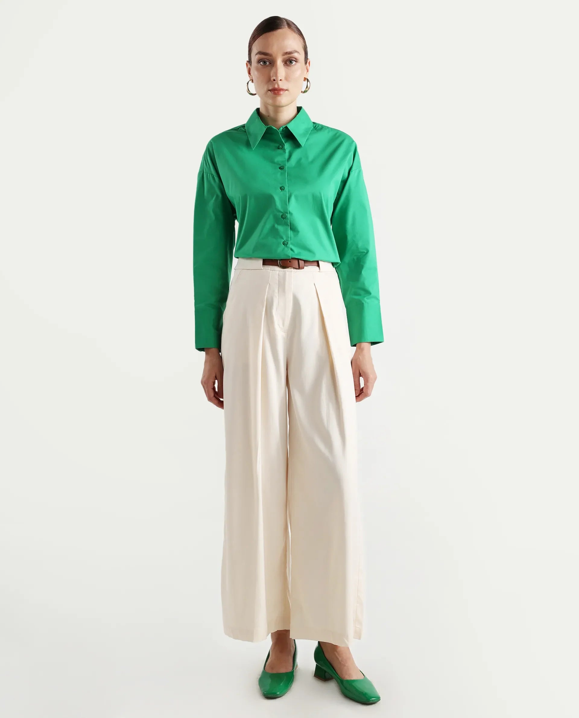 Rareism Women's Epneto Green Cotton Blend Collared Plain Cuffed Sleeve Boxy Fit Shirt