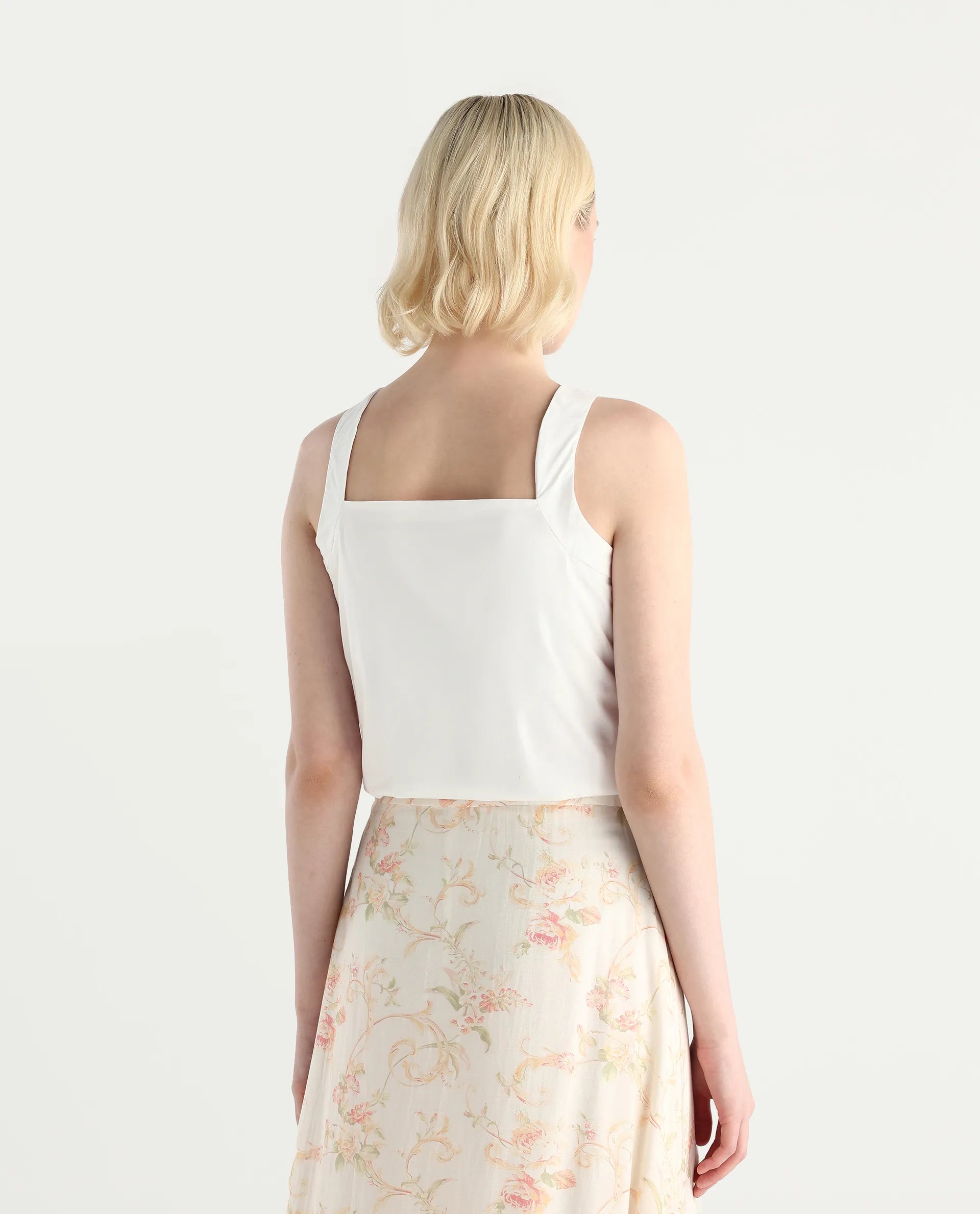 Rareism Women's Eptic White Cotton Blend Plain Sleeveless Crop Regular Fit Top