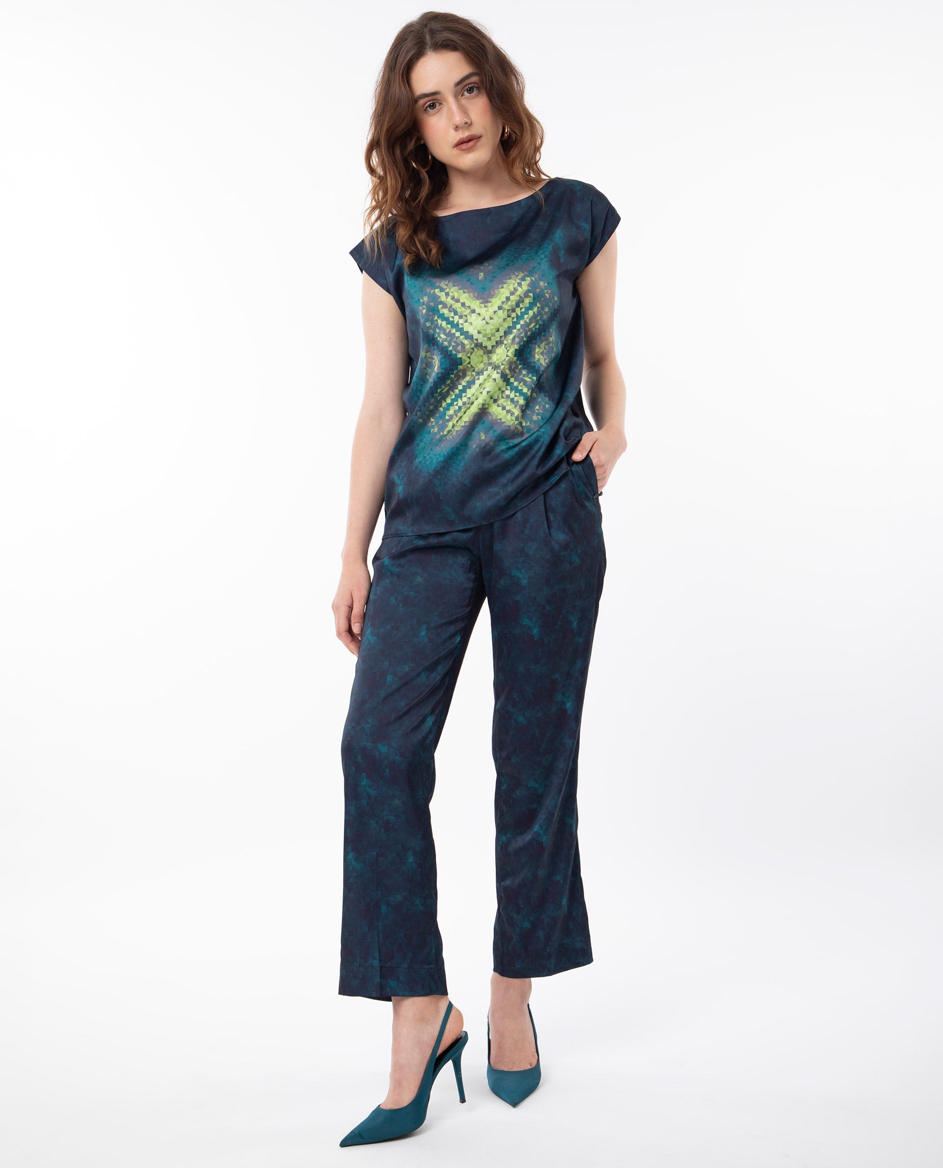 Rareism Women's Erent Blue Polyester Abstract Print Ankle Length Relaxed Fit Trouser