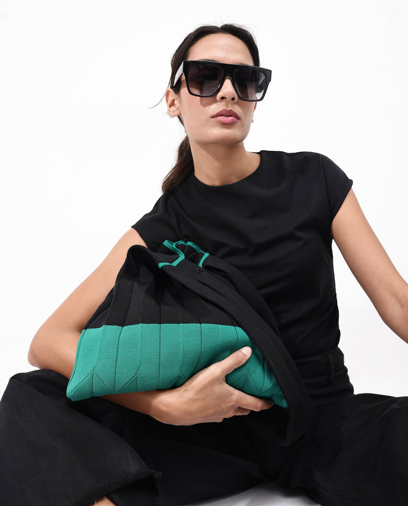 Rareism Articale Women Flounce Black Fabric Polyester Fabric Colorblock Knitted Tote Bag