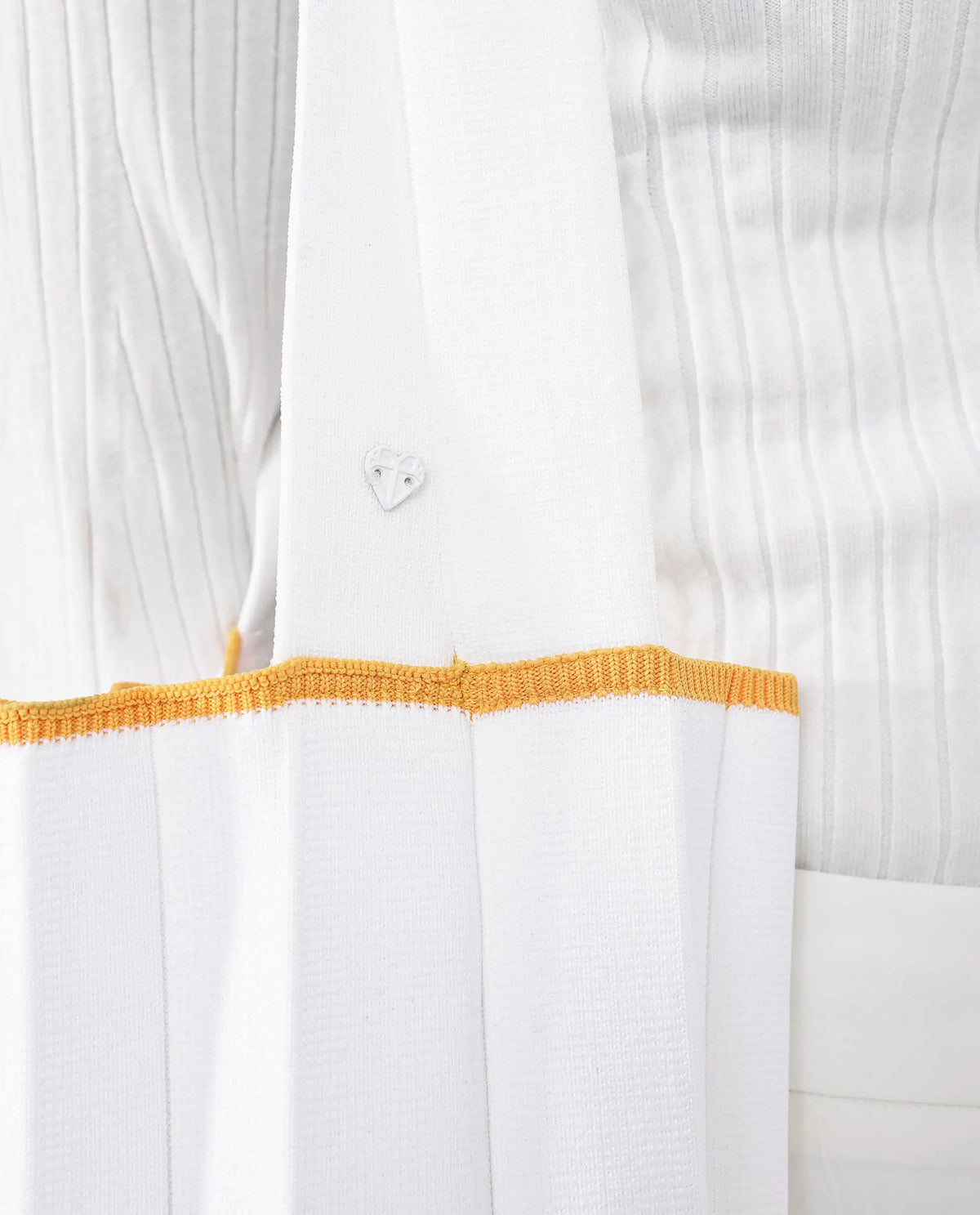 Rareism Articale Women Flounce Off White Polyester Fabric Colorblock Knitted Tote Bag