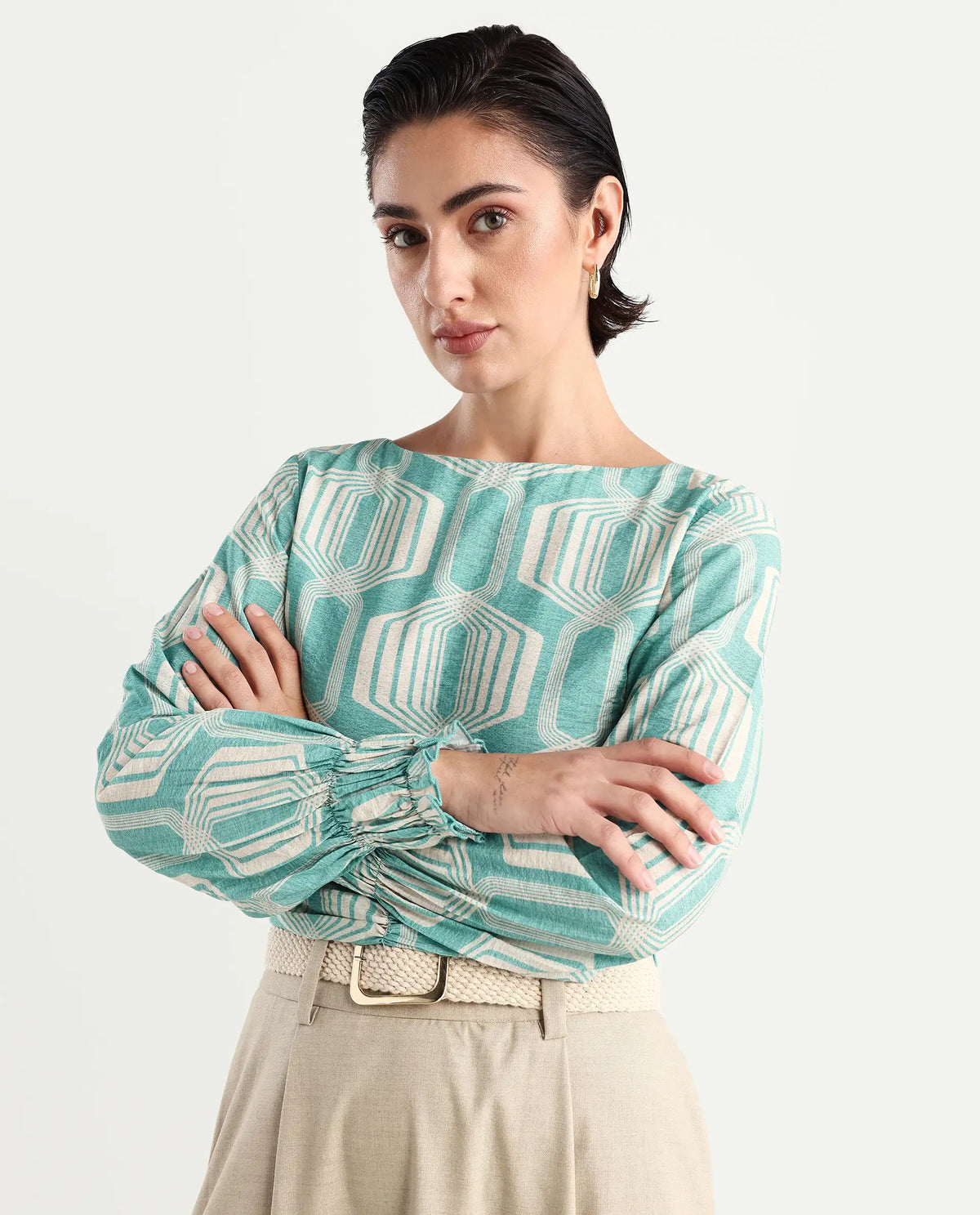 Rareism Women's Geonao Green Nylon Blend Crew Neck Geometric Print Bishop Sleeve Crop Regular Fit Top