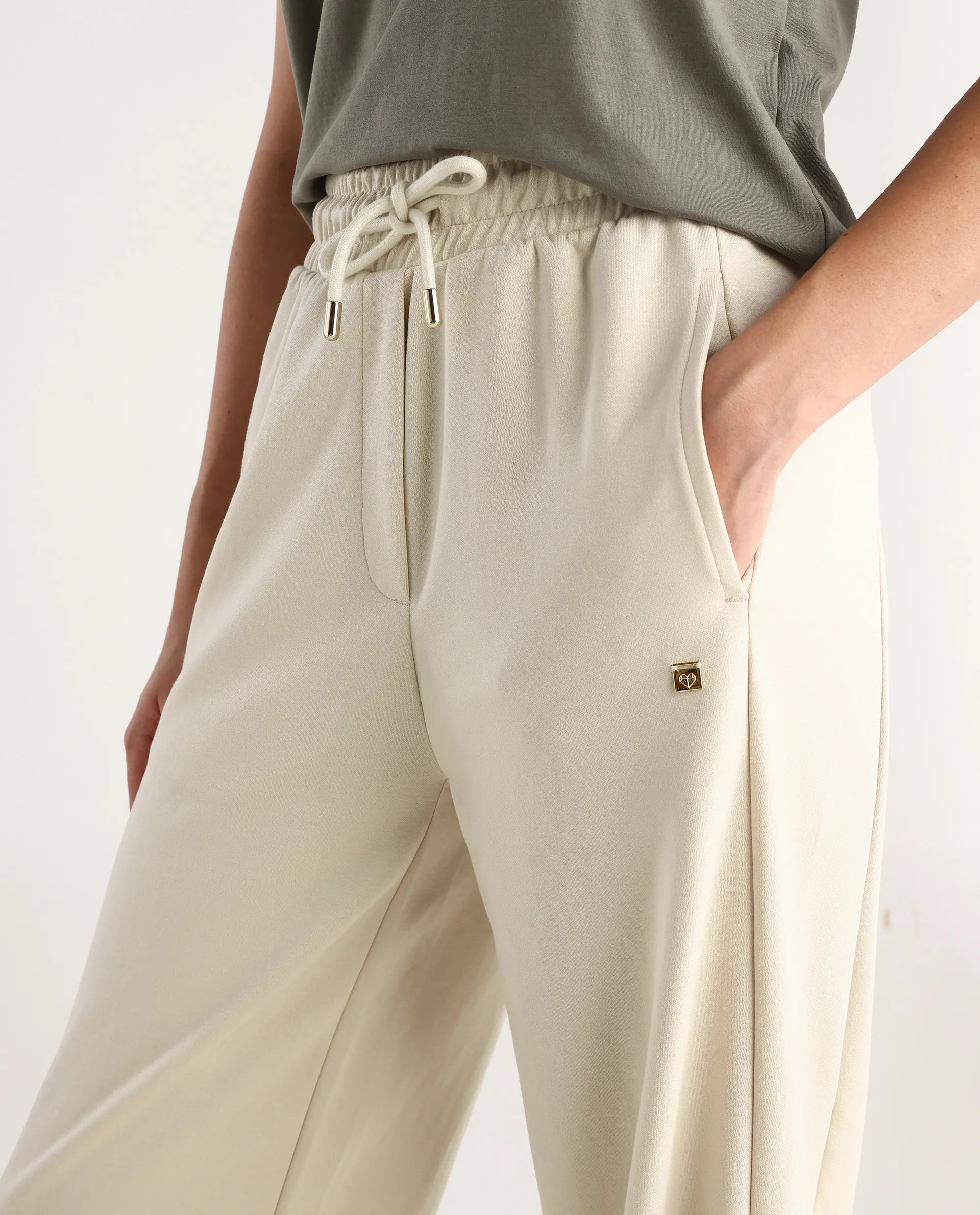 Rareism Women's Hastane Off White Modal Blend Ankle Length Regular Fit Track Pant