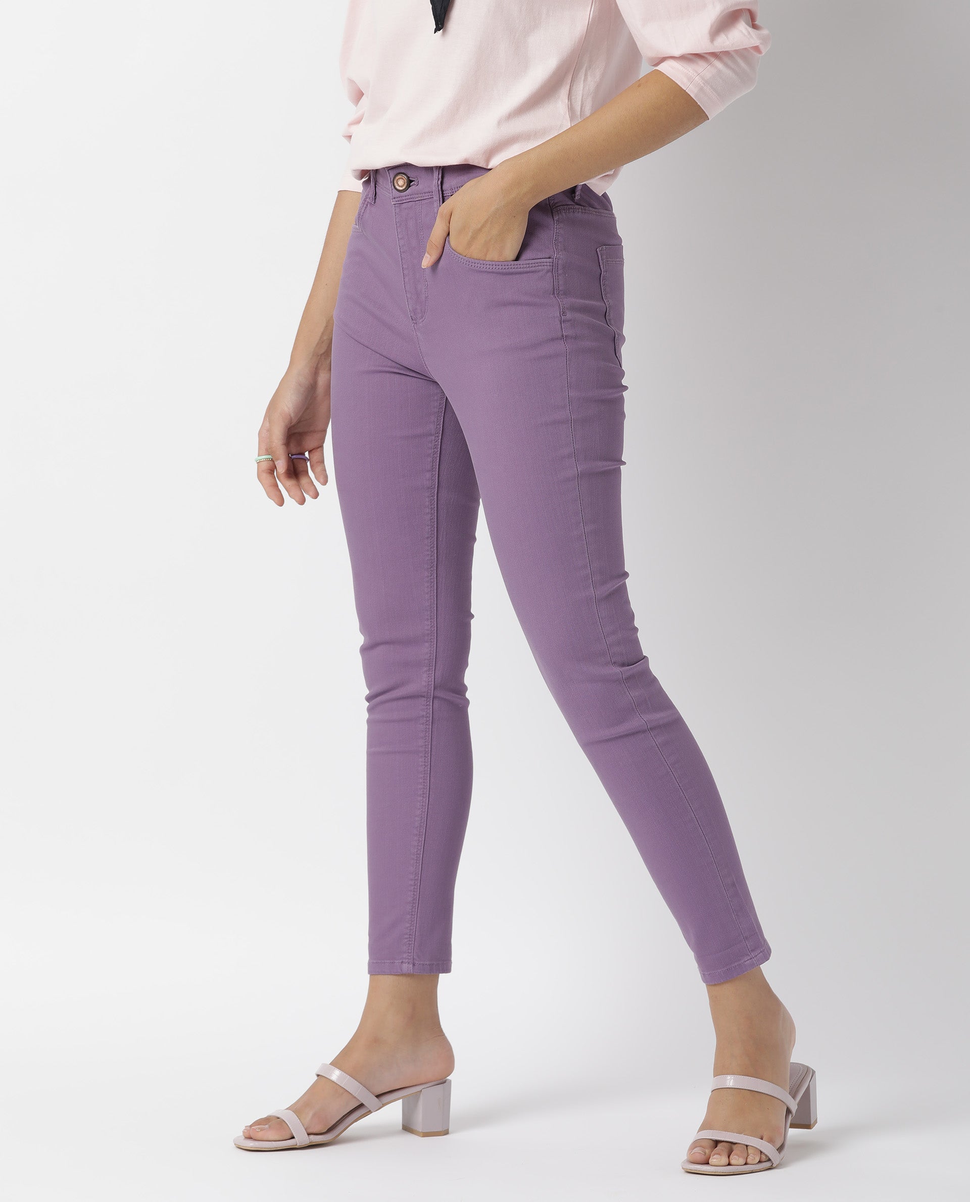 Rareism Women Metty Purple Cotton Lycra Fabric Mid Rise Solid Slim Fit Ankle Length Jeans