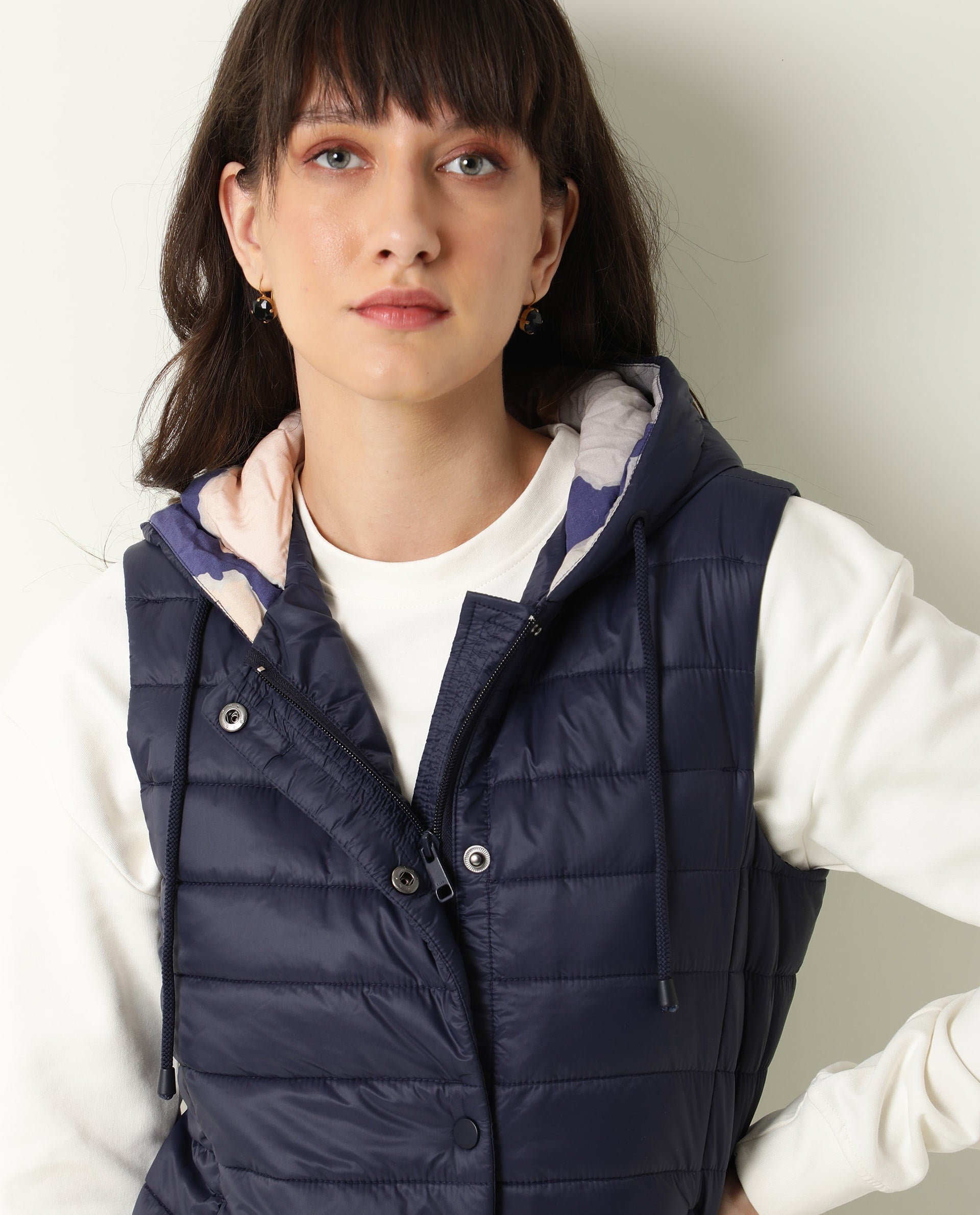 Rareism Women Troop Dark Navy  Sleeveless Solid Hooded Jacket