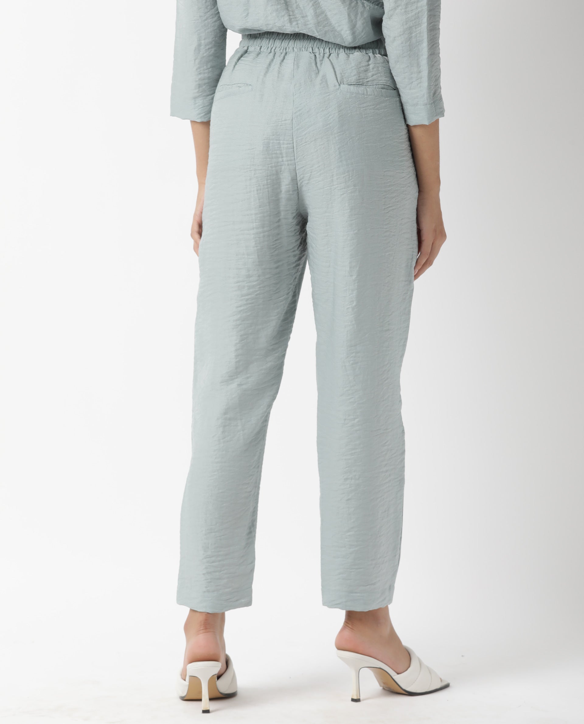 Rareism Women Uno Green Polyester Fabric Tailored Fit Mid Rise Solid Ankle Length Trousers