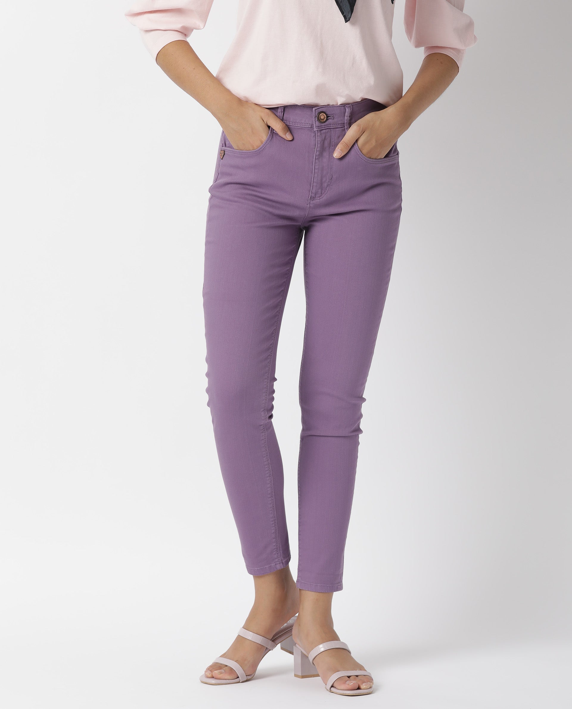 Rareism Women Metty Purple Cotton Lycra Fabric Mid Rise Solid Slim Fit Ankle Length Jeans