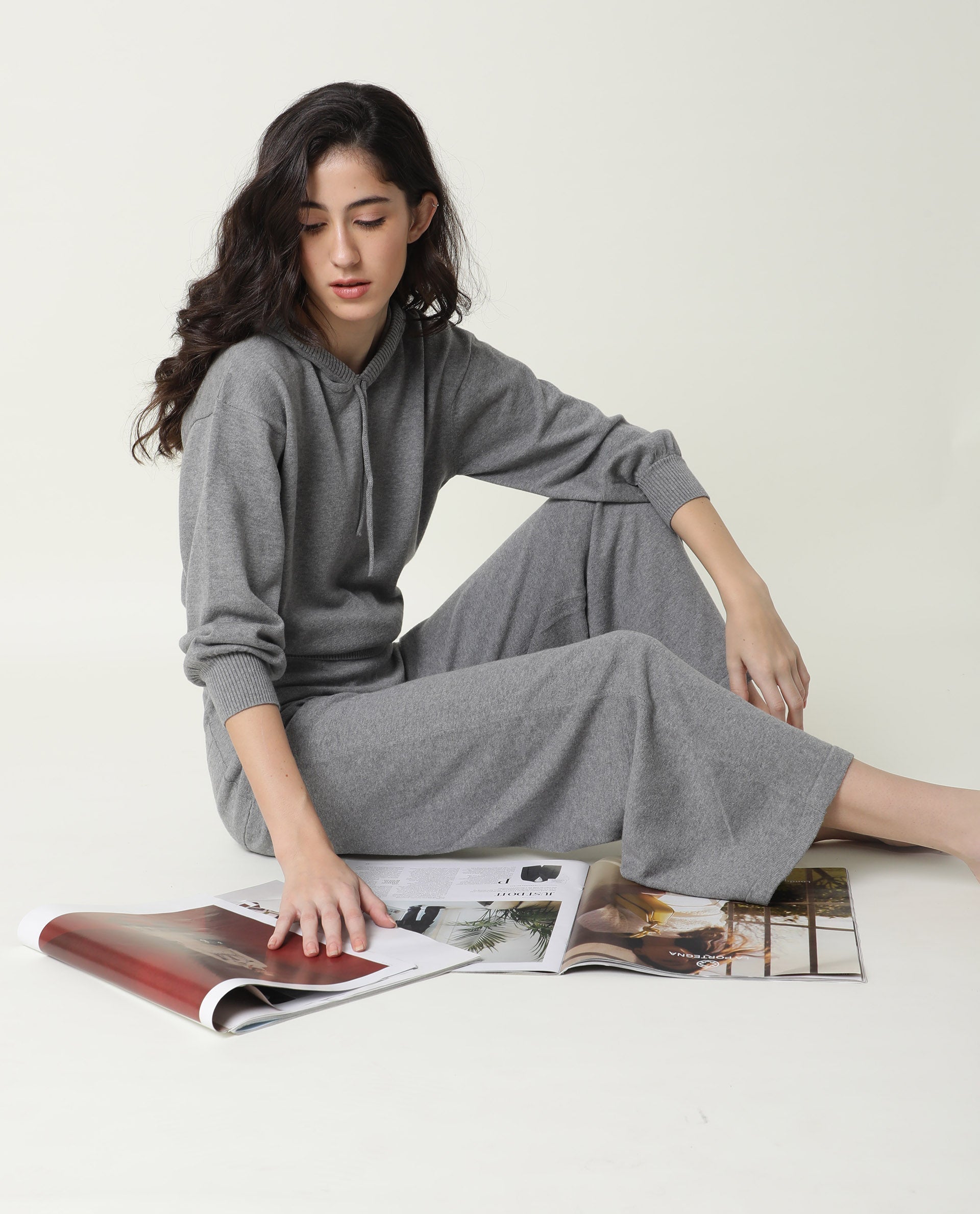 Rareism Women Finn Track Melange Grey Cotton Fabric Flared Solid Mid Rise Ankle Length Track Pant