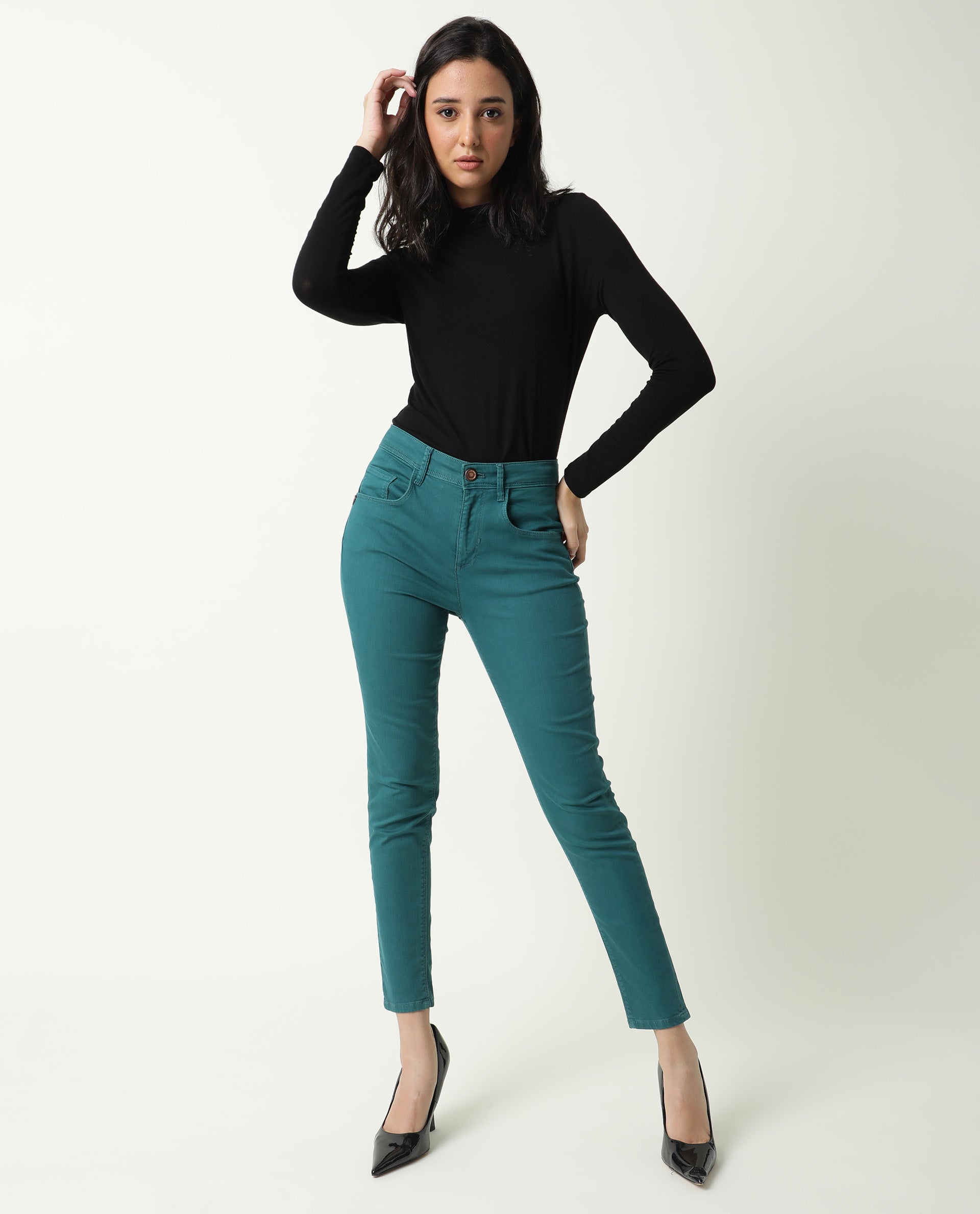 Rareism Women Metty Petrol Cotton Lycra Fabric Mid Rise Solid Slim Fit Ankle Length Jeans