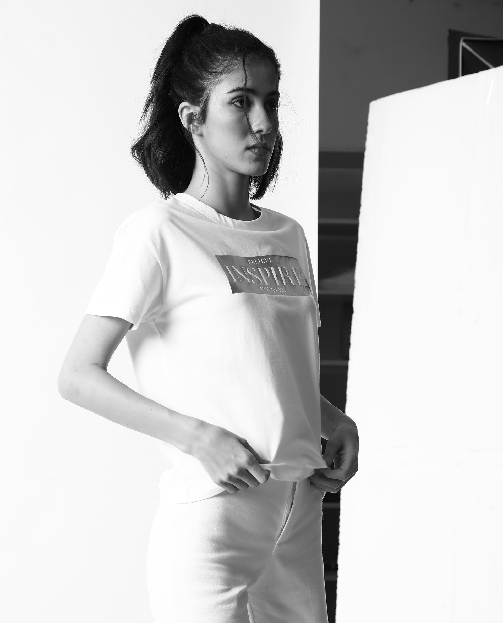 Rareism Women Inago White Cotton Fabric Regular Fit Half Sleeves Graphic Print Crew Neck T-Shirt