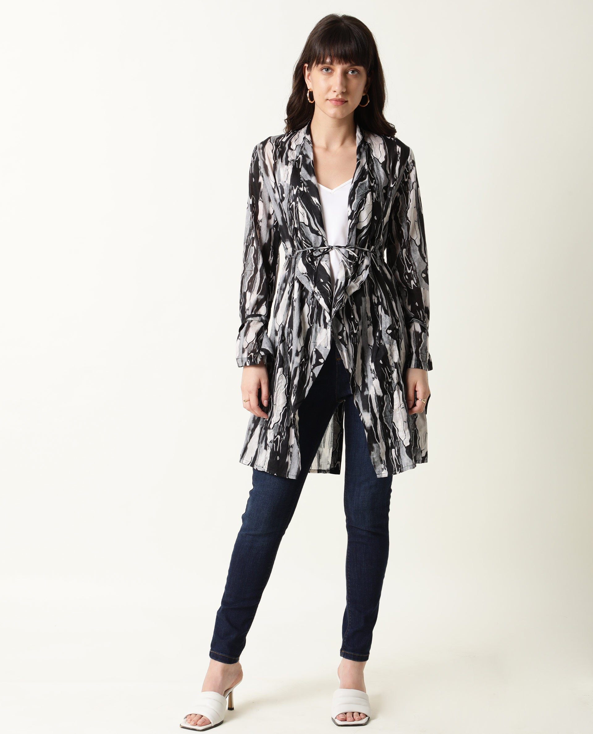 Rareism Women's Shake Black Cotton Collarless Relaxed Fit Outer Wear
